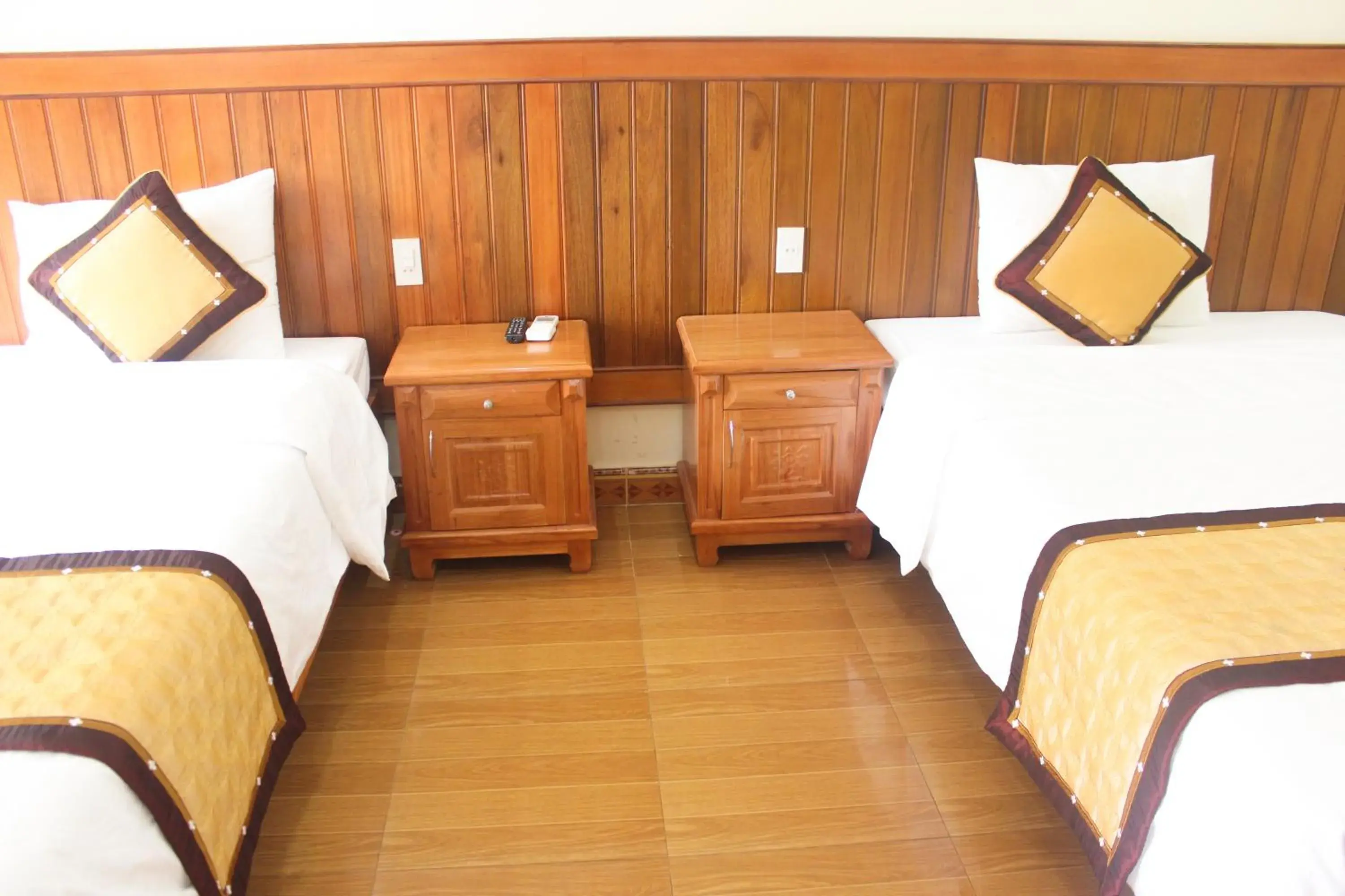 Bedroom, Bed in Hoa Binh Hotel Bedroom, Bed in Hoa Binh Hotel