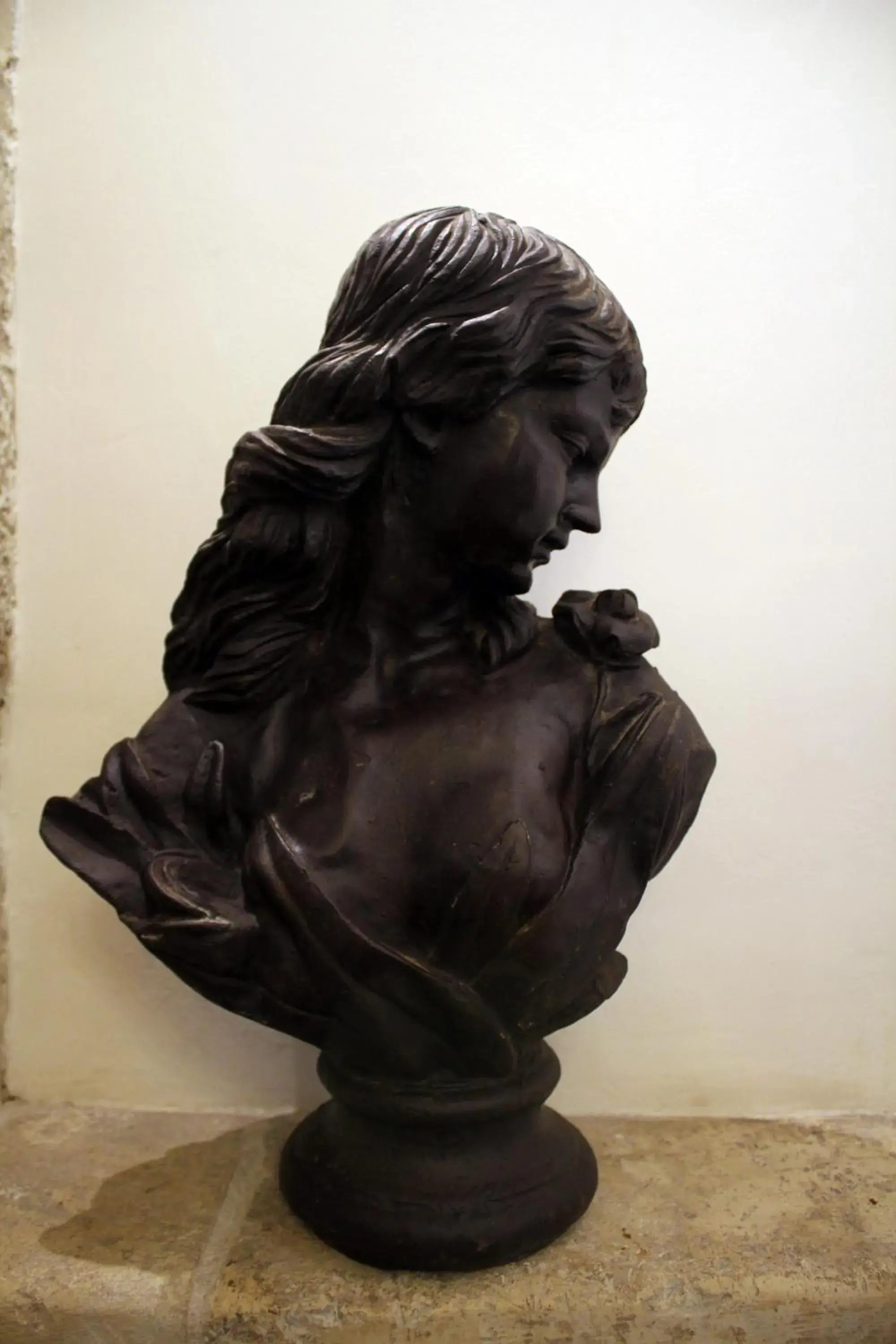 Decorative detail in S.Andrea degli Armeni Dimora di Charme Decorative detail in S.Andrea degli Armeni Dimora di Charme