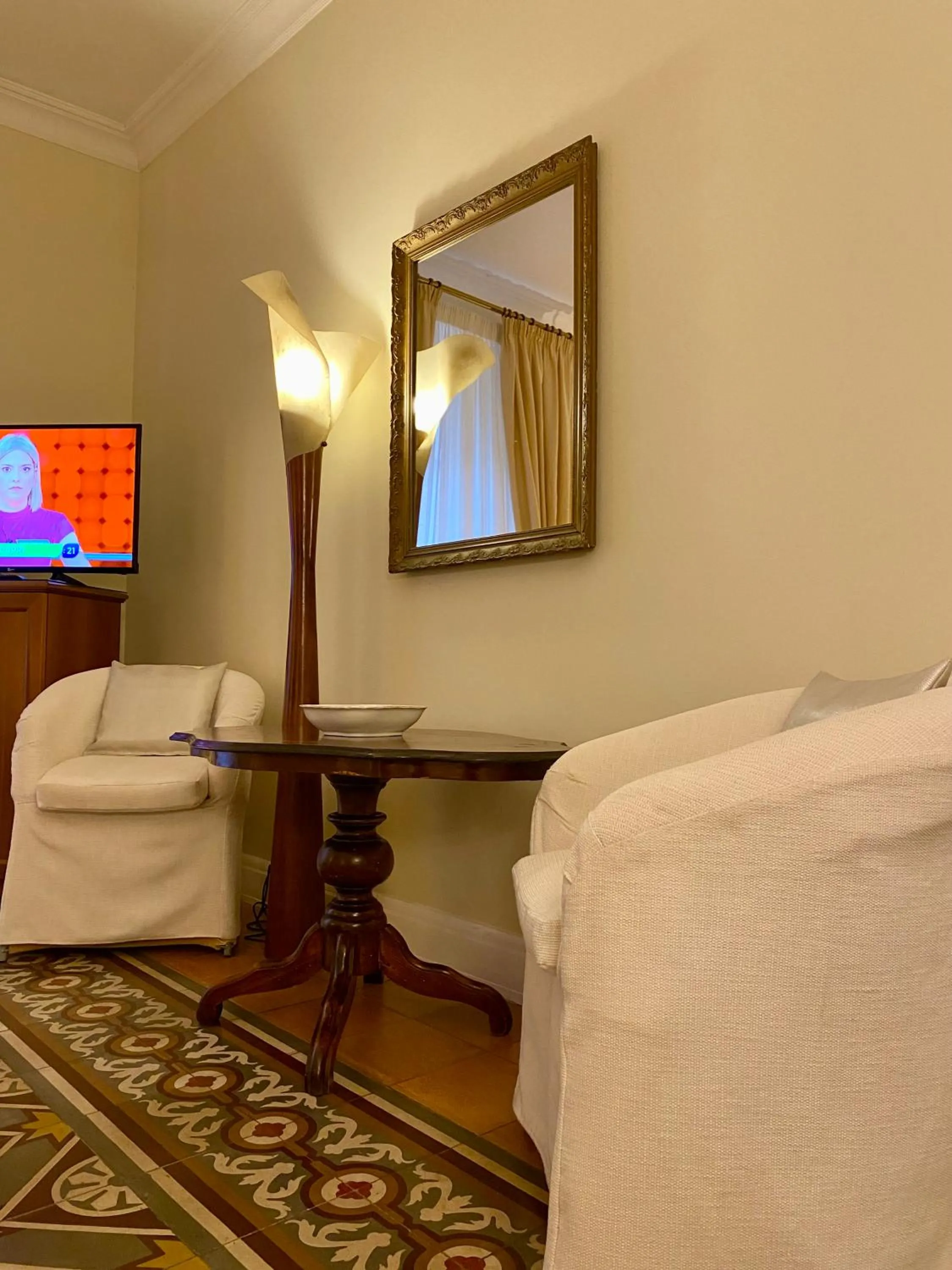 Bed in Hotel Akropolis - Museum Hotel