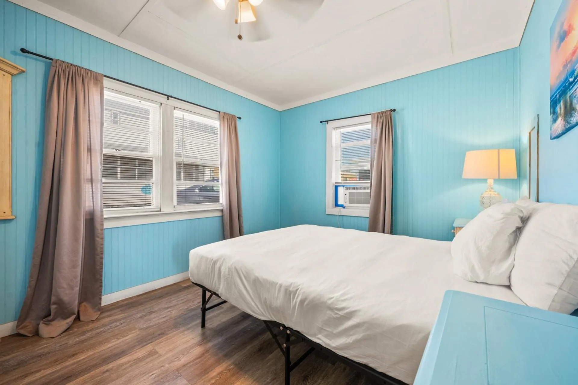 Bedroom, Bed in Oceanside Court by KEES Vacations