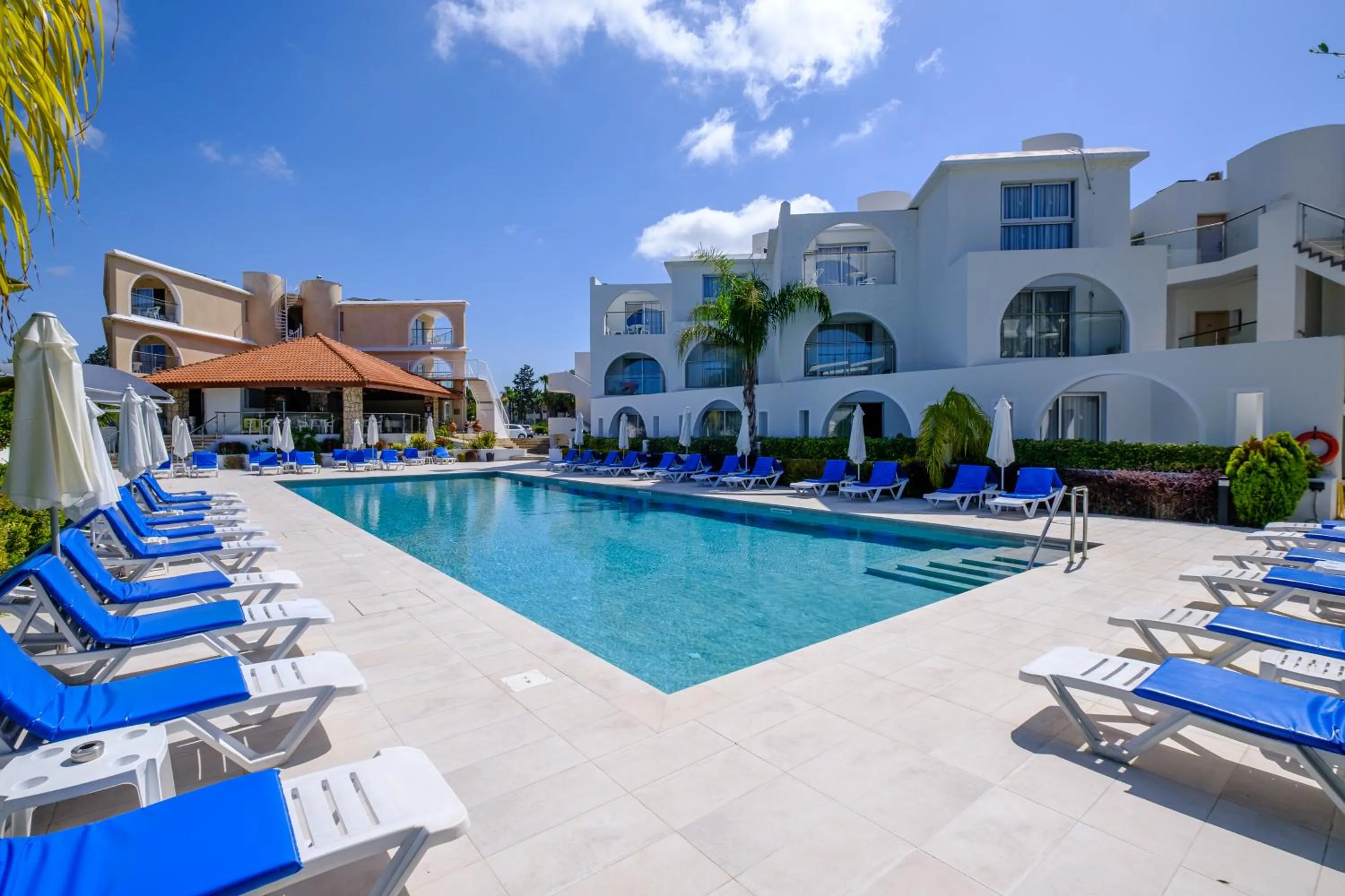 Pool view in Pandream Hotel Apartments