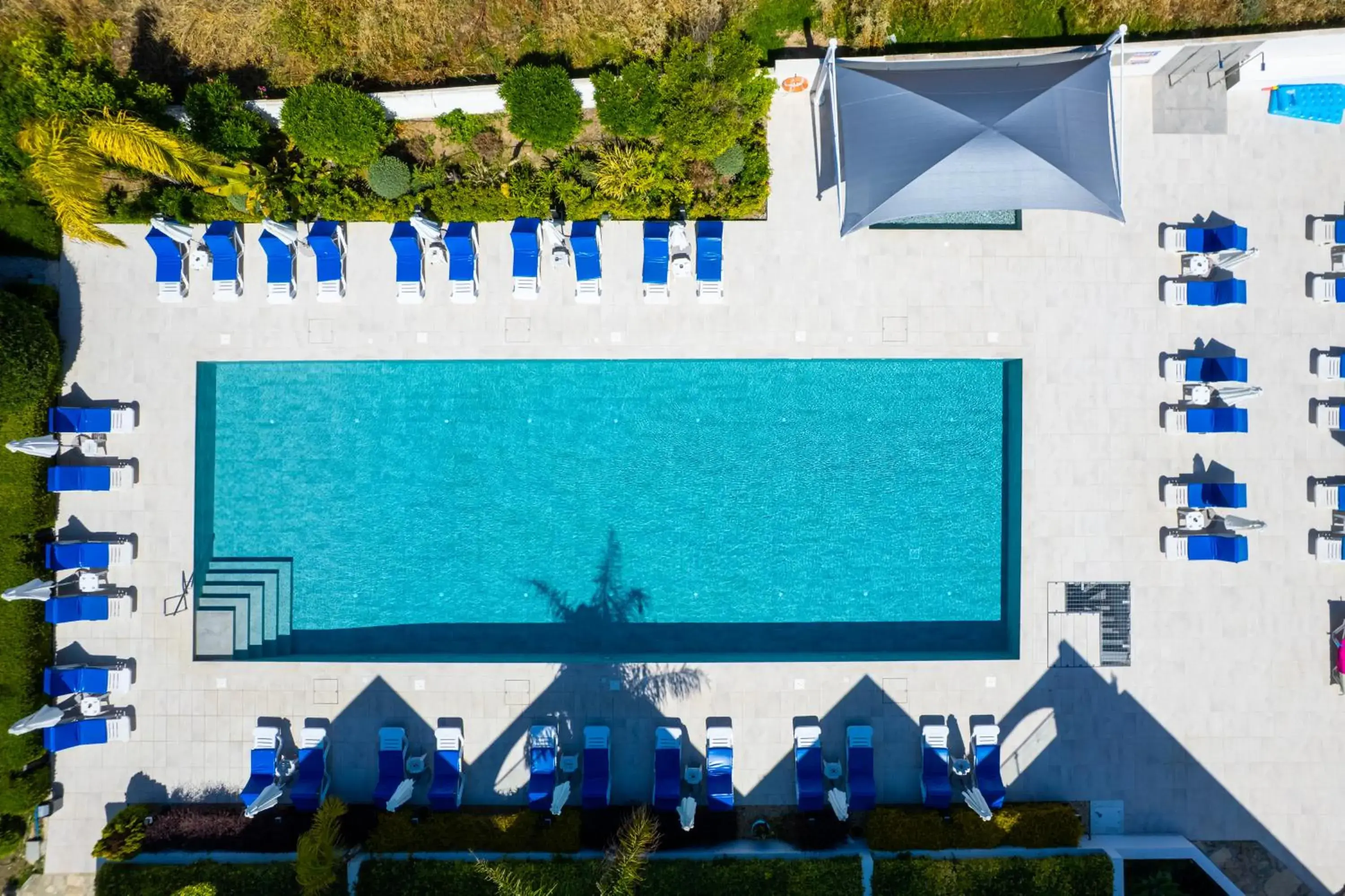 Pool view in Pandream Hotel Apartments Pool view in Pandream Hotel Apartments