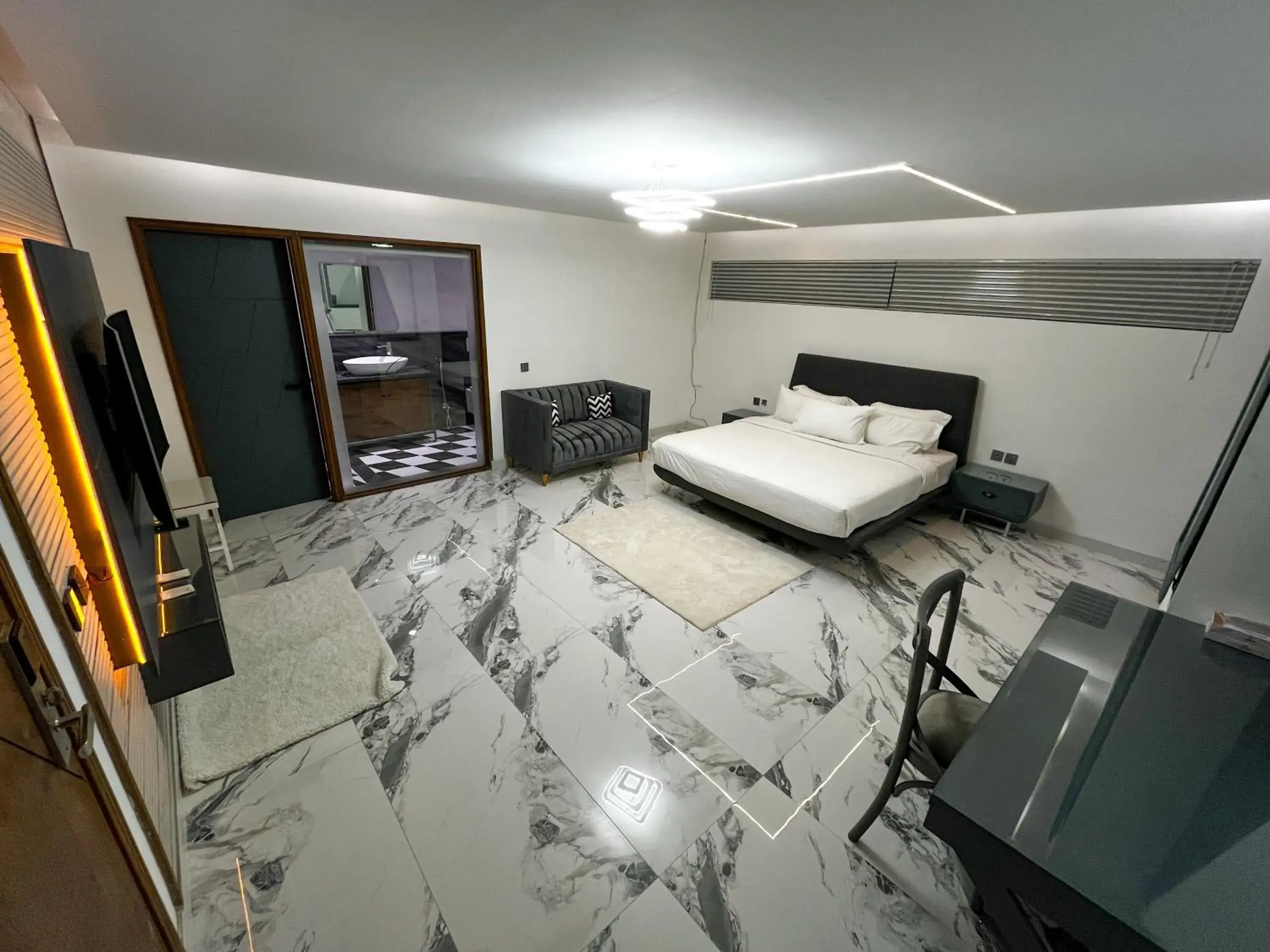 Bed in Hotel Crown Inn Bed in Hotel Crown Inn