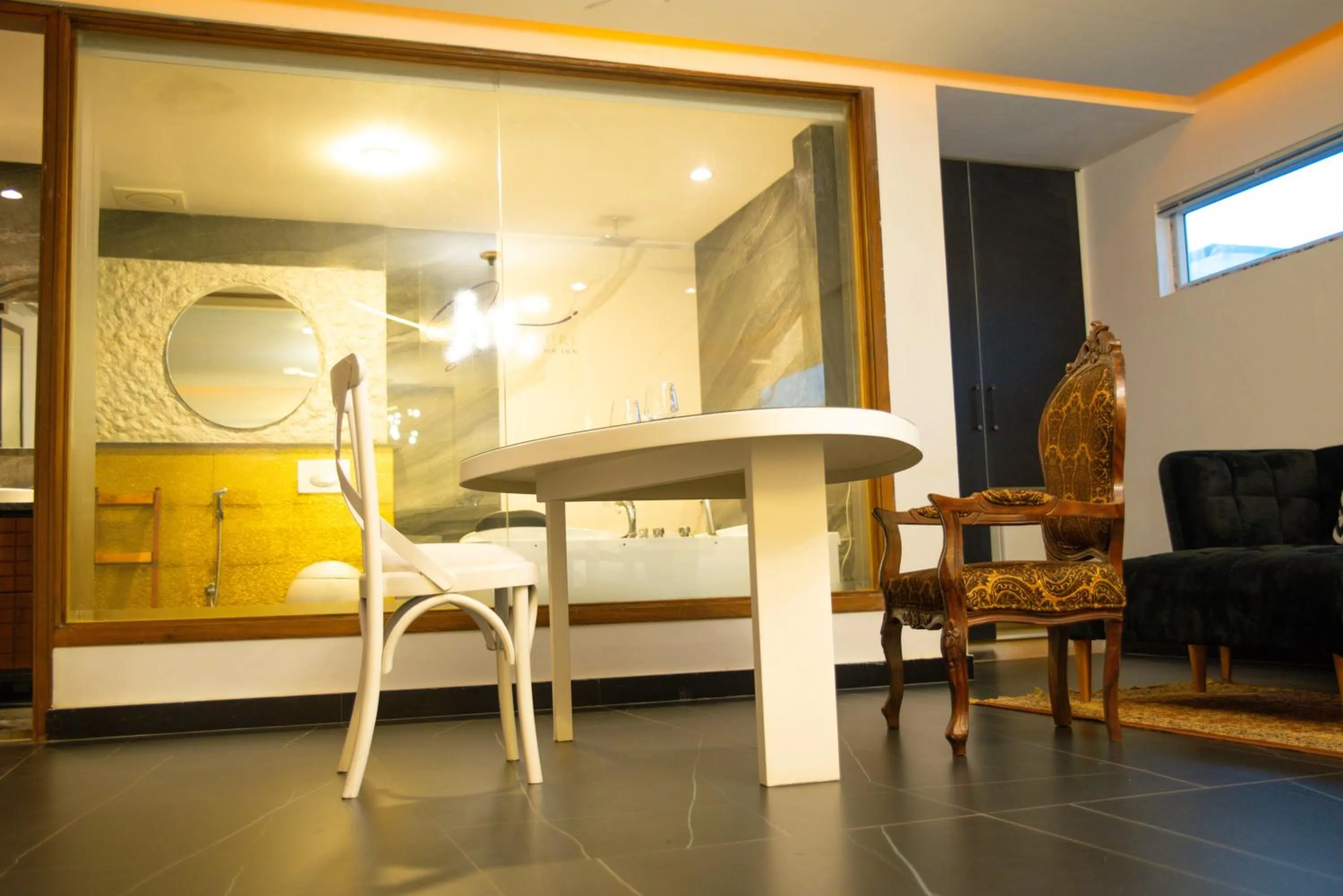 Living room in Hotel Crown Inn