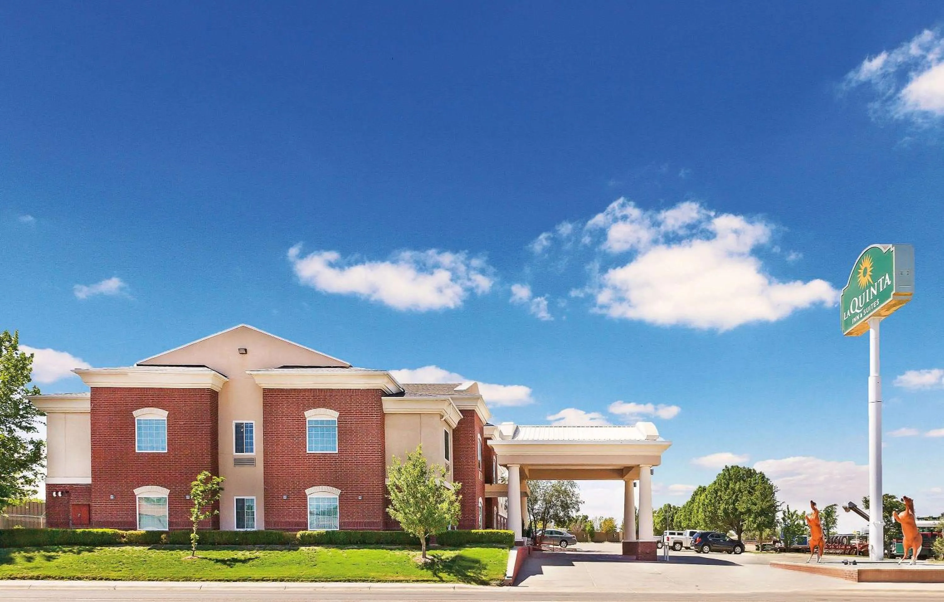 Property building in La Quinta by Wyndham Dalhart