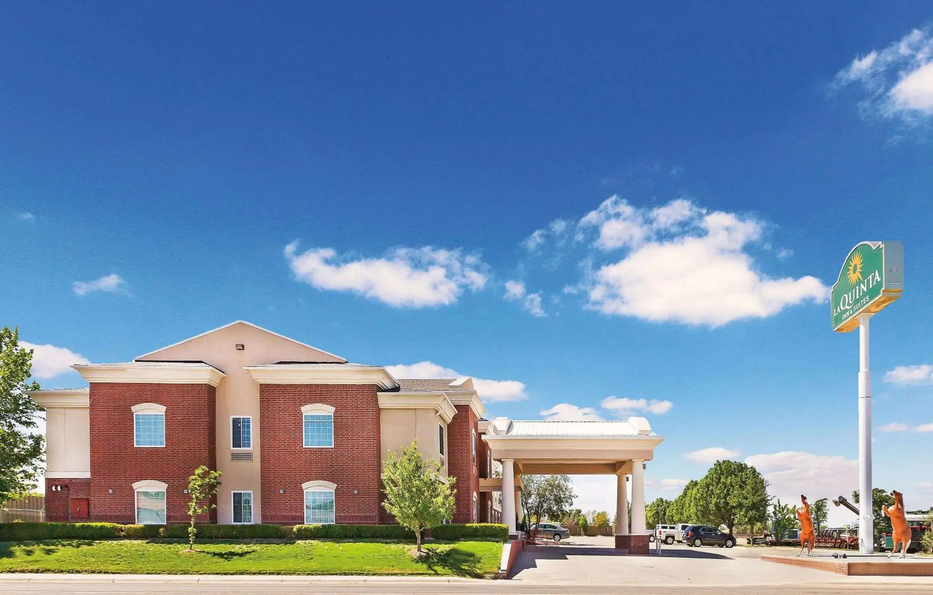 Property building in La Quinta by Wyndham Dalhart Property building in La Quinta by Wyndham Dalhart