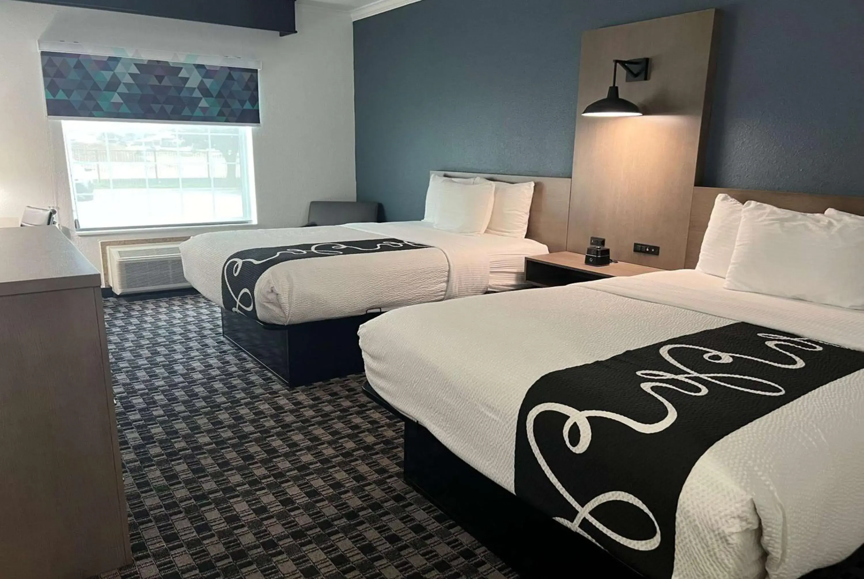 Photo of the whole room, Bed in La Quinta by Wyndham Dalhart Photo of the whole room, Bed in La Quinta by Wyndham Dalhart