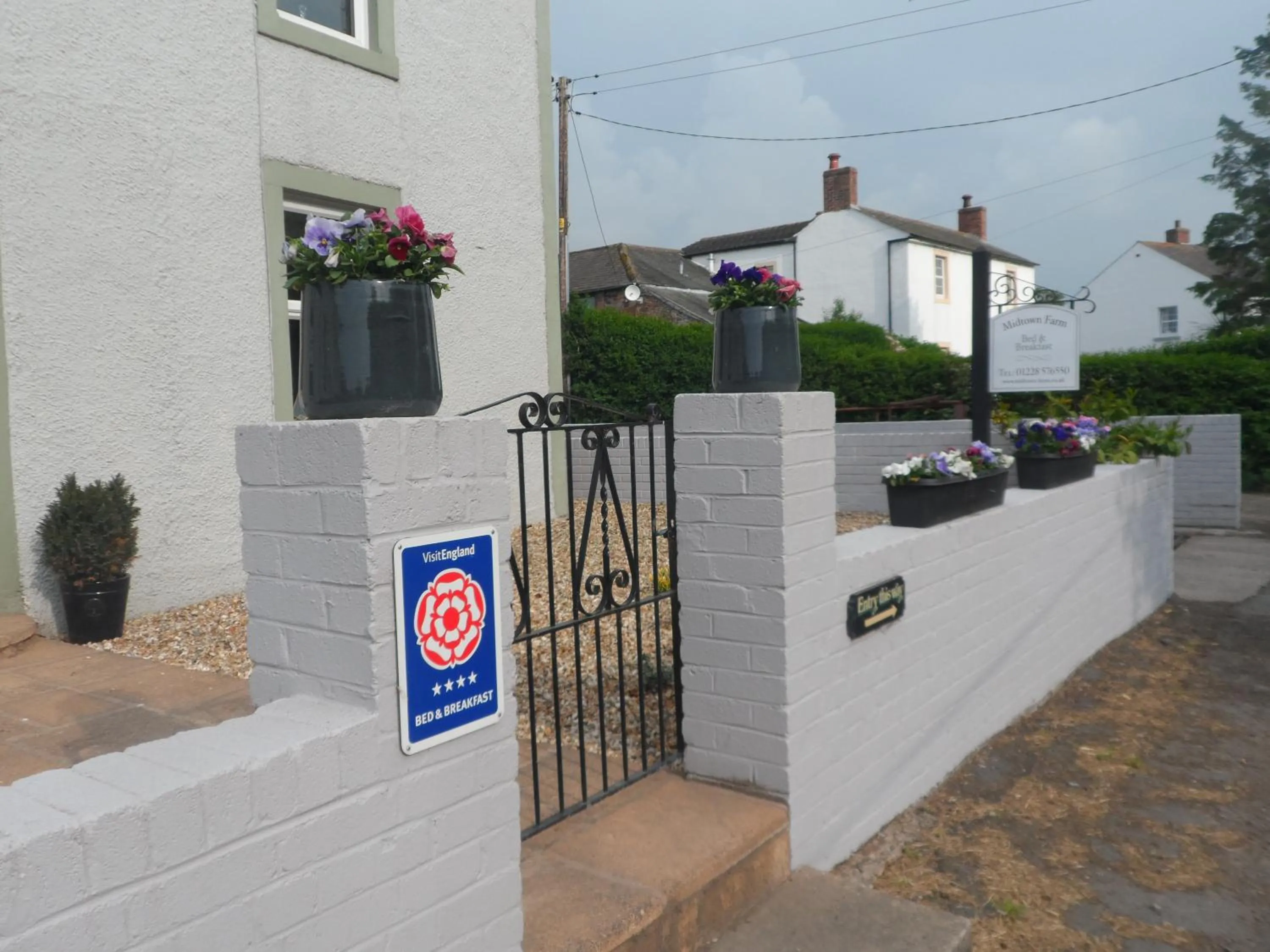 Property building in Midtown Farm Bed & Breakfast