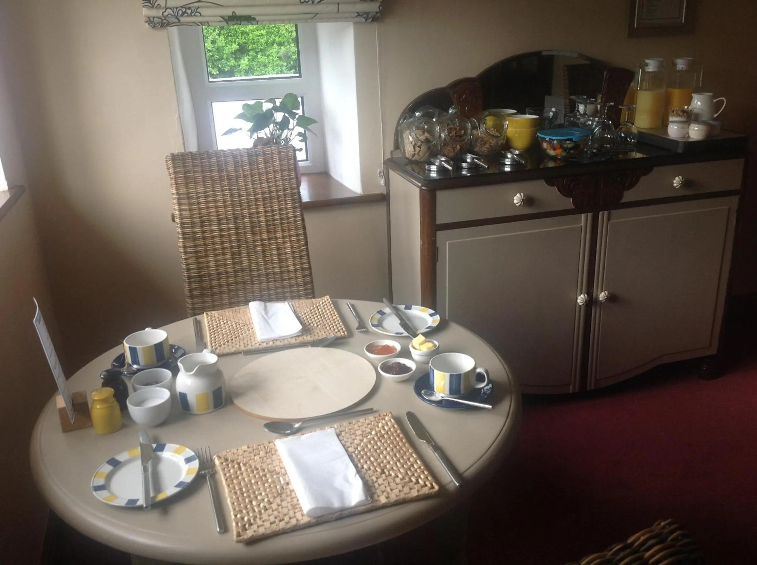 Food and drinks in Midtown Farm Bed & Breakfast