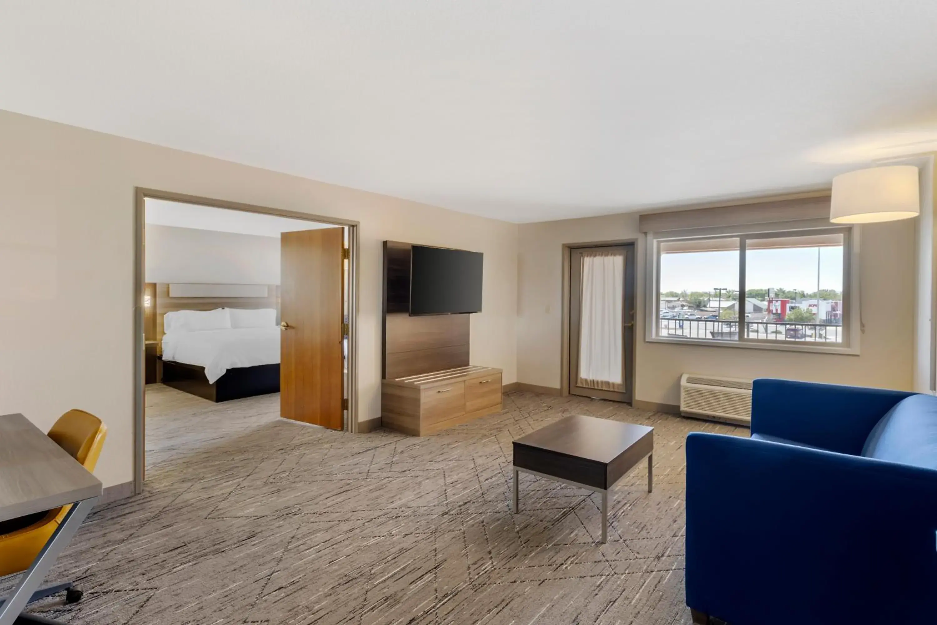 Bed in Holiday Inn Express Fallon by IHG Bed in Holiday Inn Express Fallon by IHG