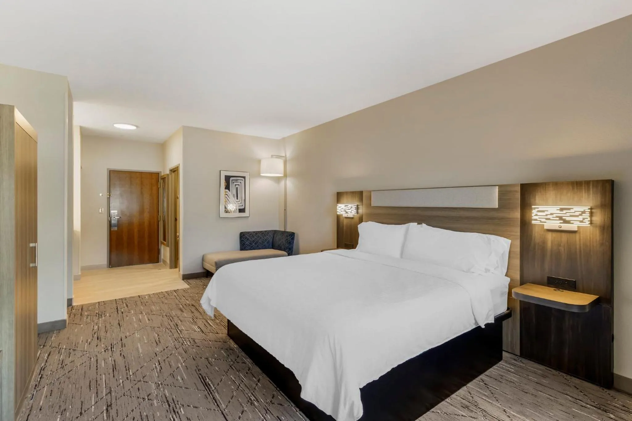 Photo of the whole room, Bed in Holiday Inn Express Fallon by IHG