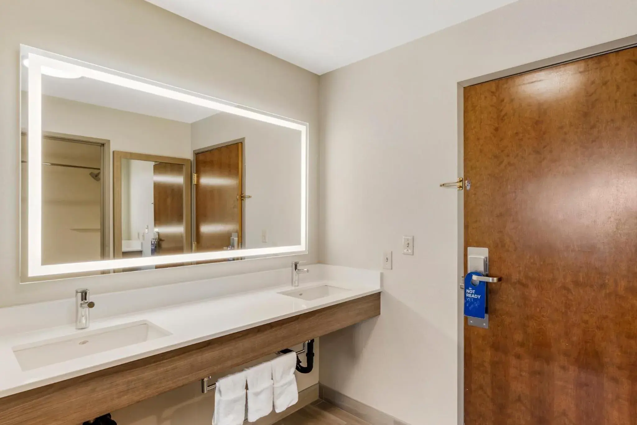 Standard Room in Holiday Inn Express Fallon by IHG Standard Room in Holiday Inn Express Fallon by IHG