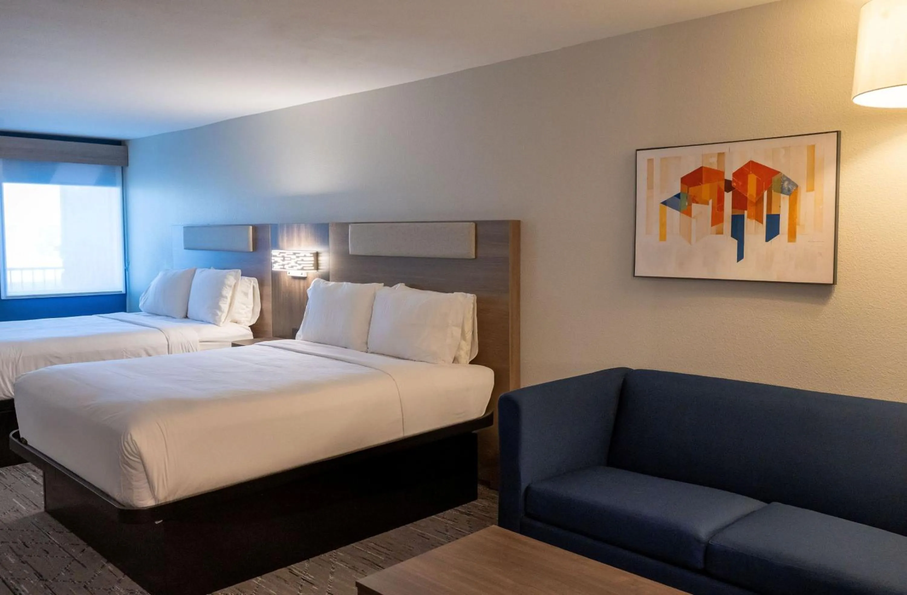 Photo of the whole room, Bed in Holiday Inn Express Fallon by IHG