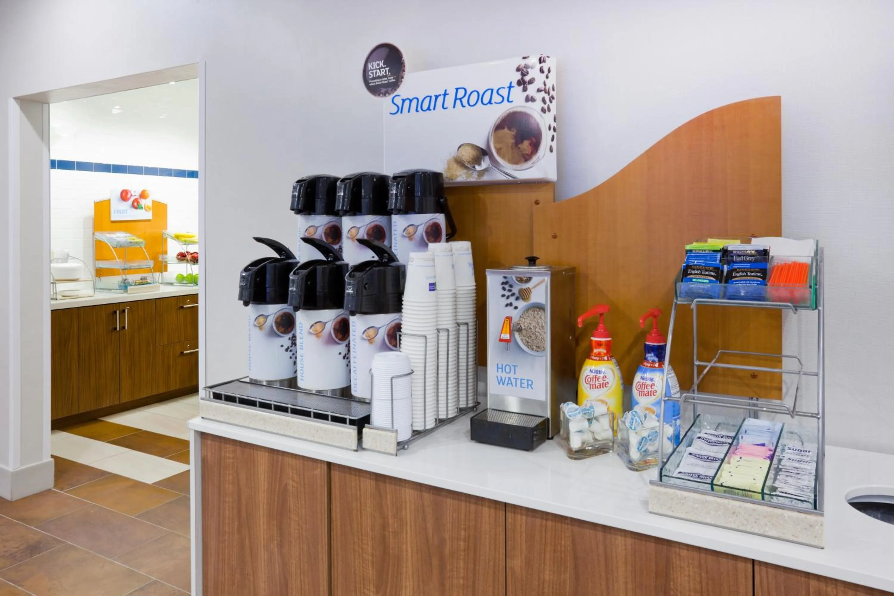 Coffee/tea facilities in Holiday Inn Express & Suites - Dickinson by IHG