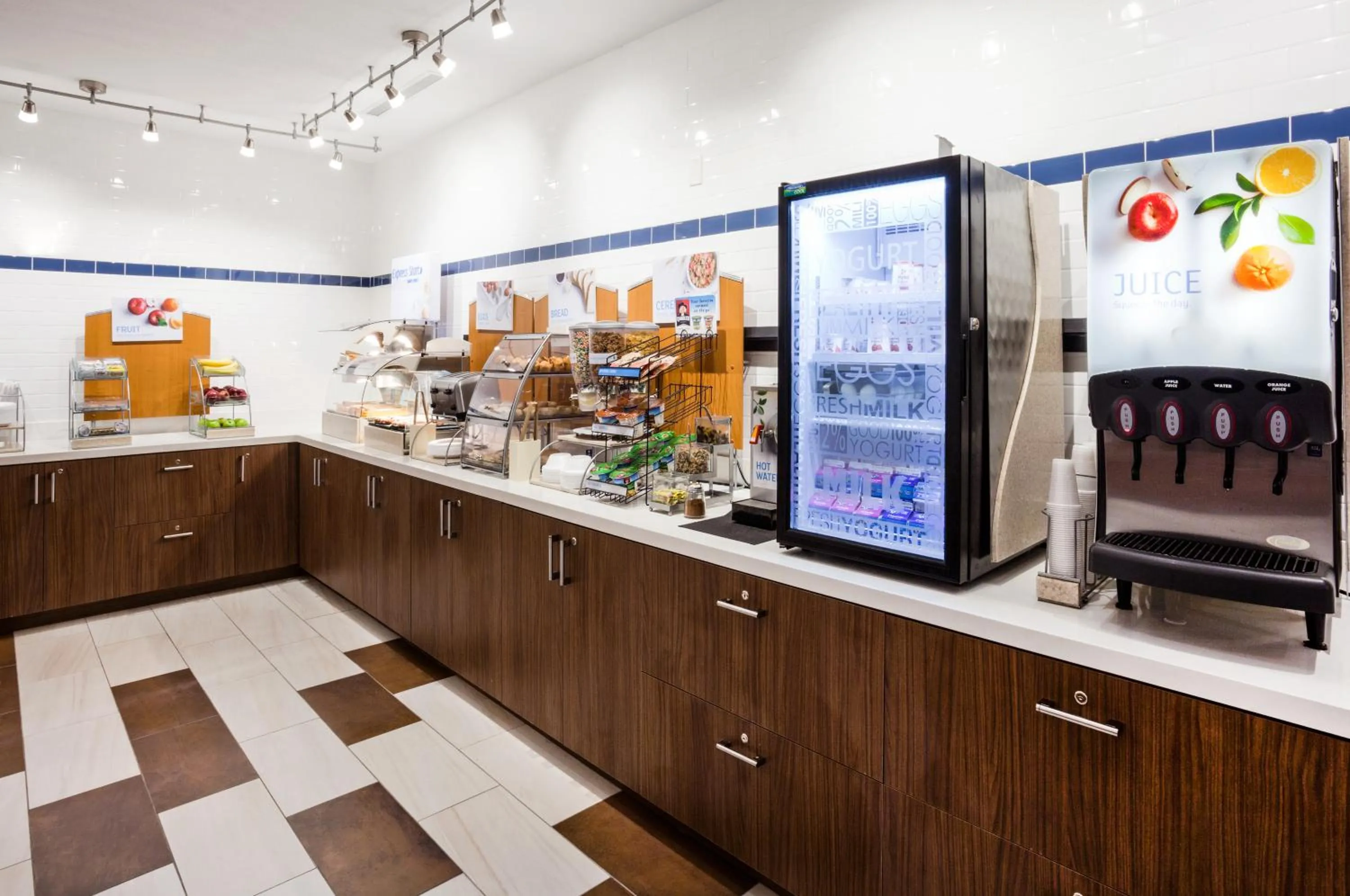 Food and drinks in Holiday Inn Express & Suites - Dickinson by IHG