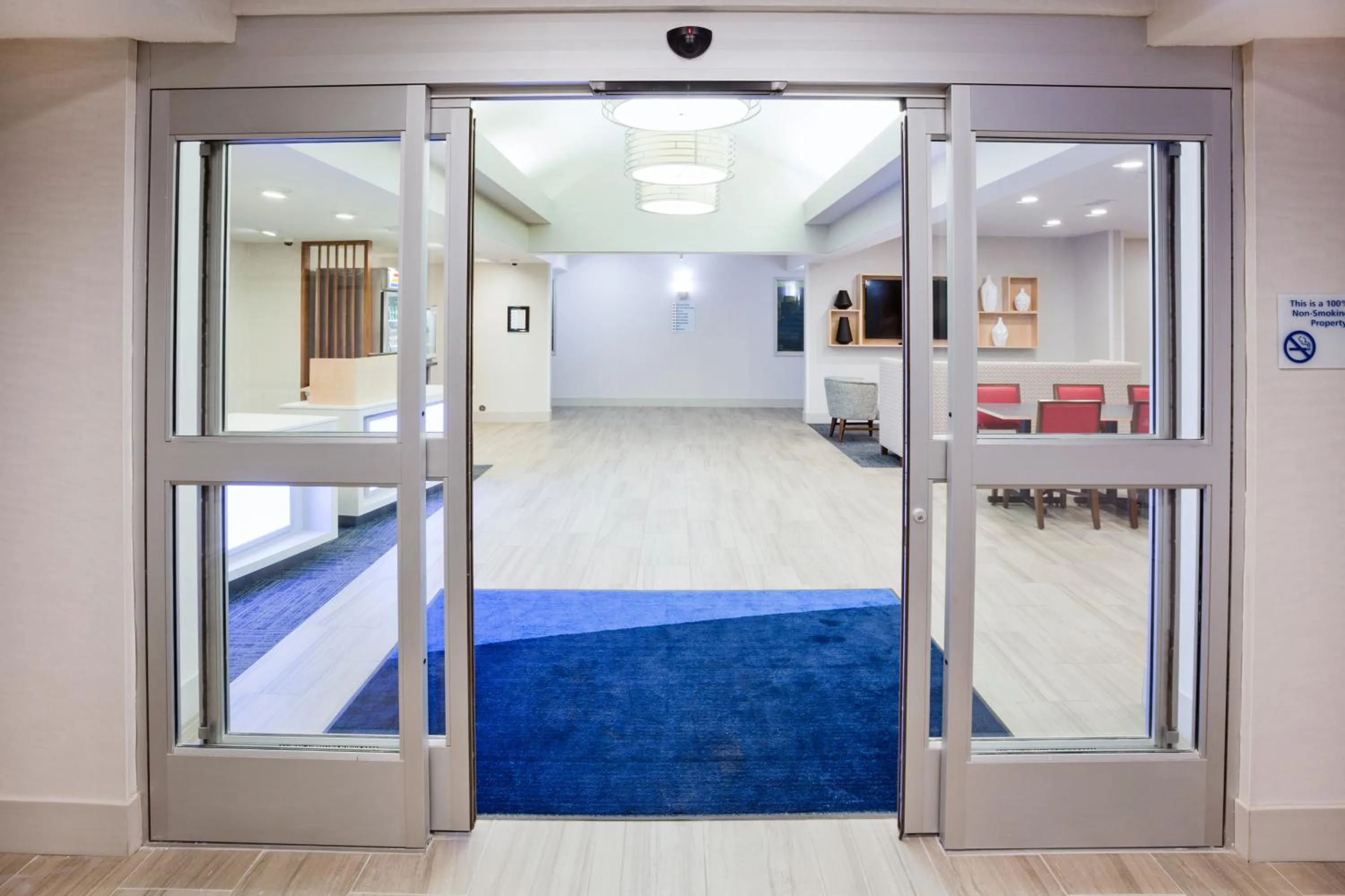 Facade/entrance in Holiday Inn Express & Suites - Dickinson by IHG