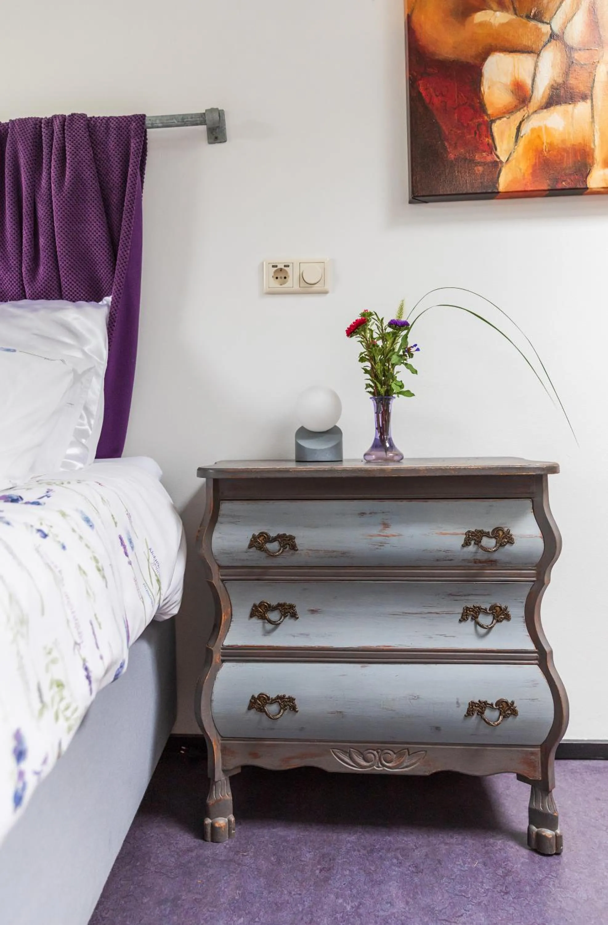 Decorative detail, Bed in B&B van Dinter