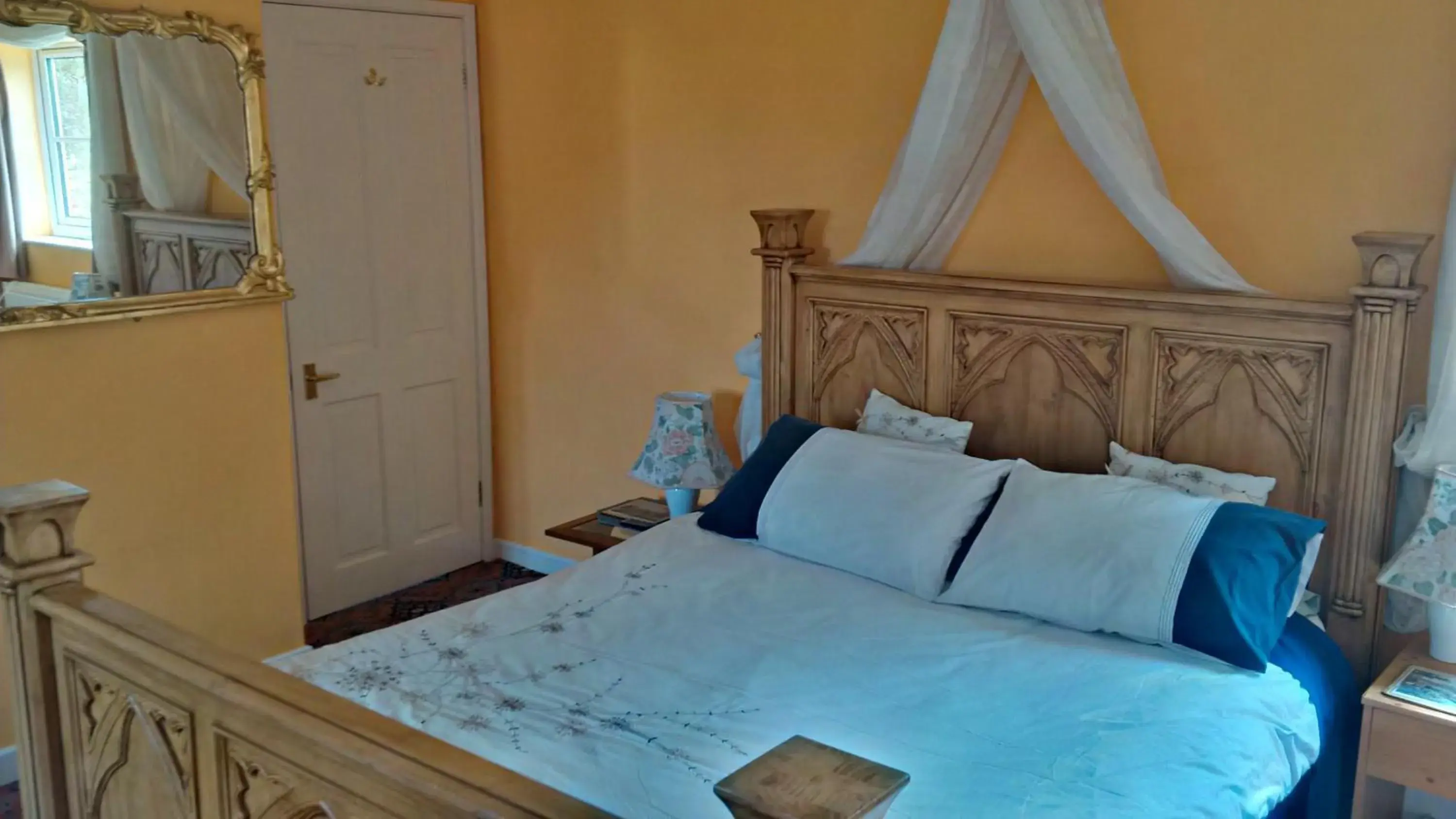 King Room with Extra Bed - single occupancy in Hethersett Lodge King Room with Extra Bed - single occupancy in Hethersett Lodge