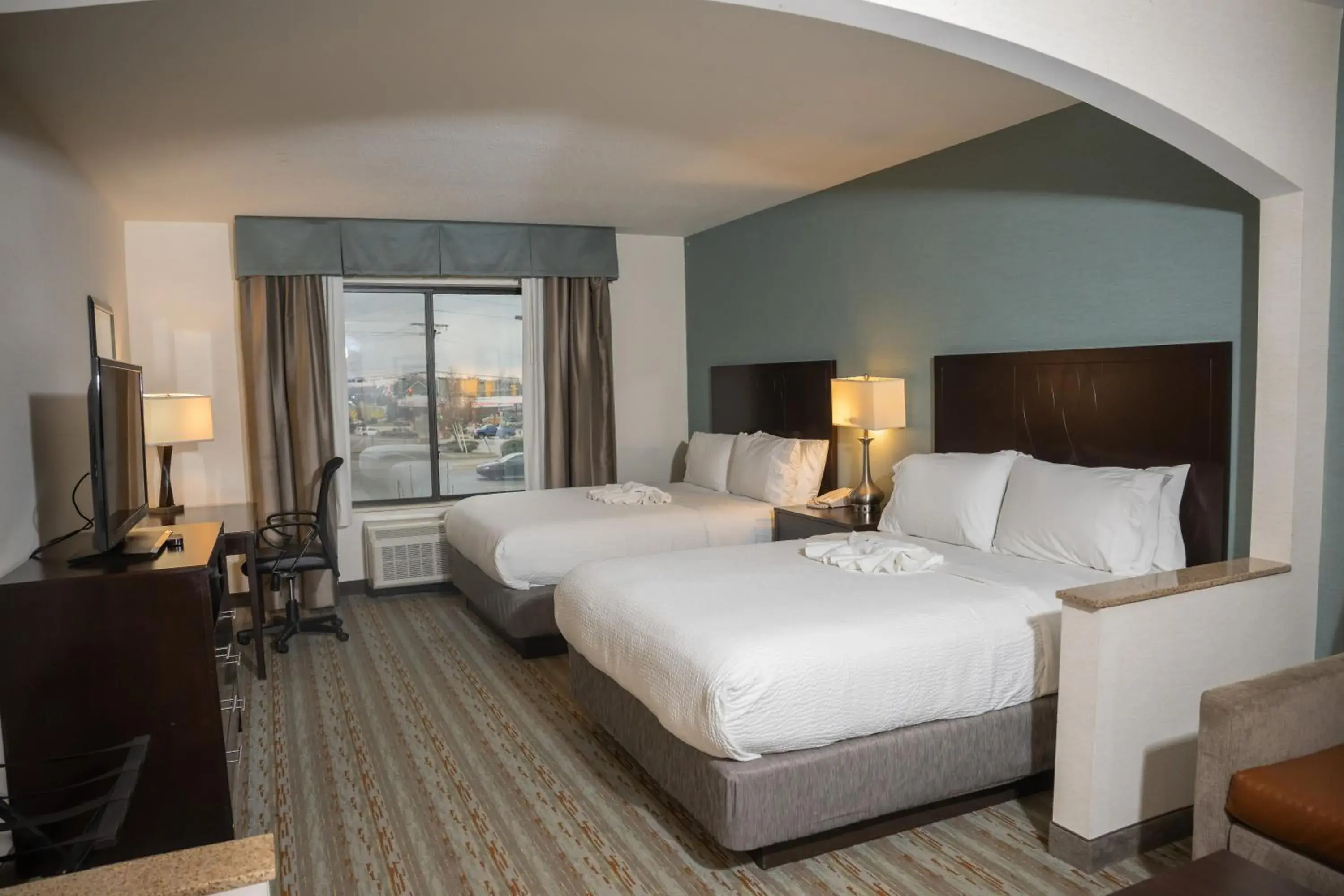 Queen Suite with Two Queen Beds and Bathtub w/Grab Bars - Non-Smoking in Wyndham Garden Erie Queen Suite with Two Queen Beds and Bathtub w/Grab Bars - Non-Smoking in Wyndham Garden Erie