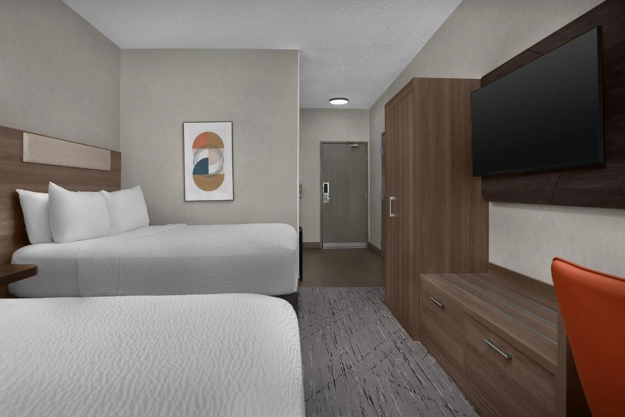 Photo of the whole room, Bed in Holiday Inn Express Fargo - West Acres by IHG