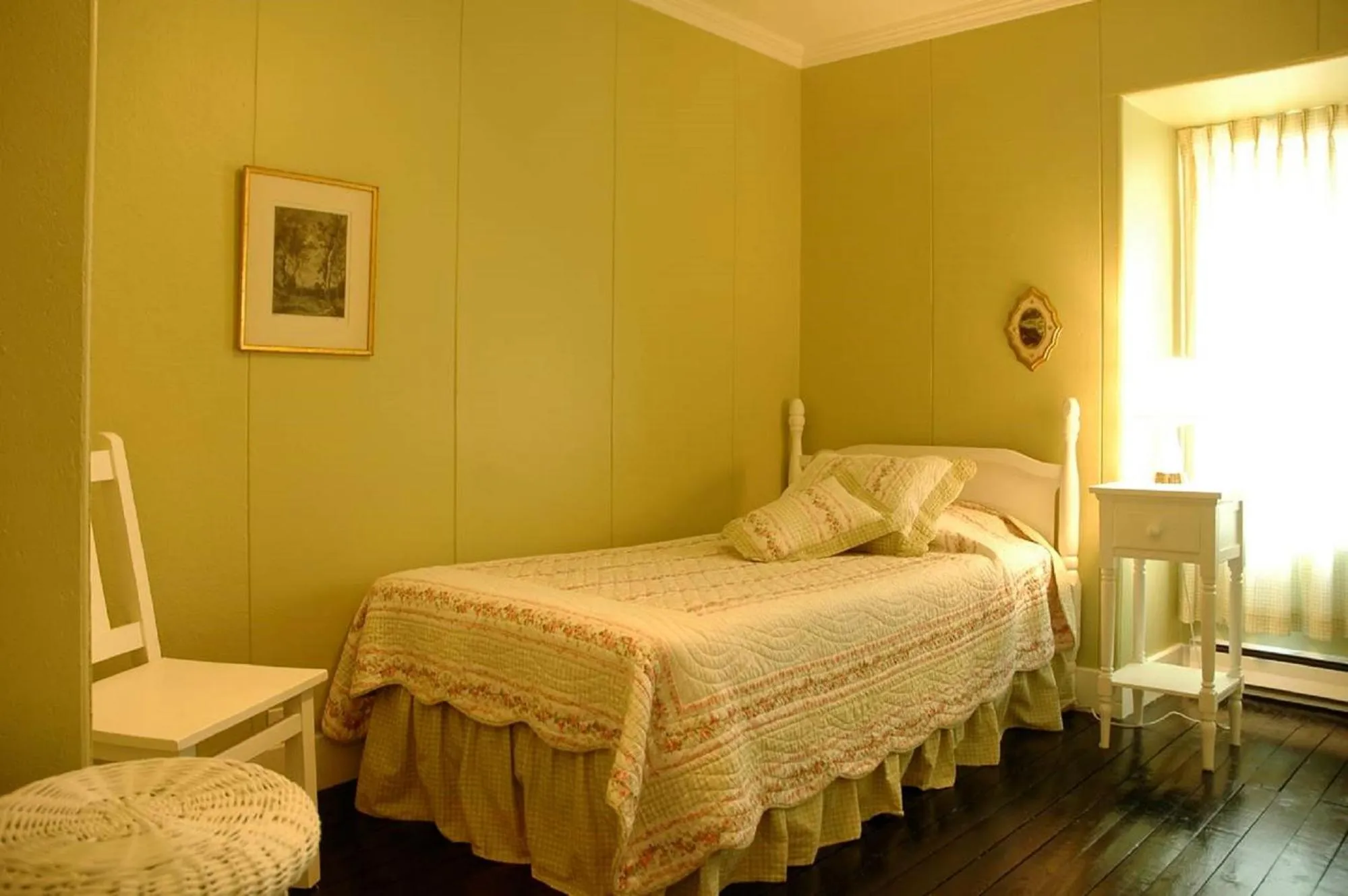 Bedroom, Bed in 241 - La Côte Fleurie - Les Immeubles Charlevoix