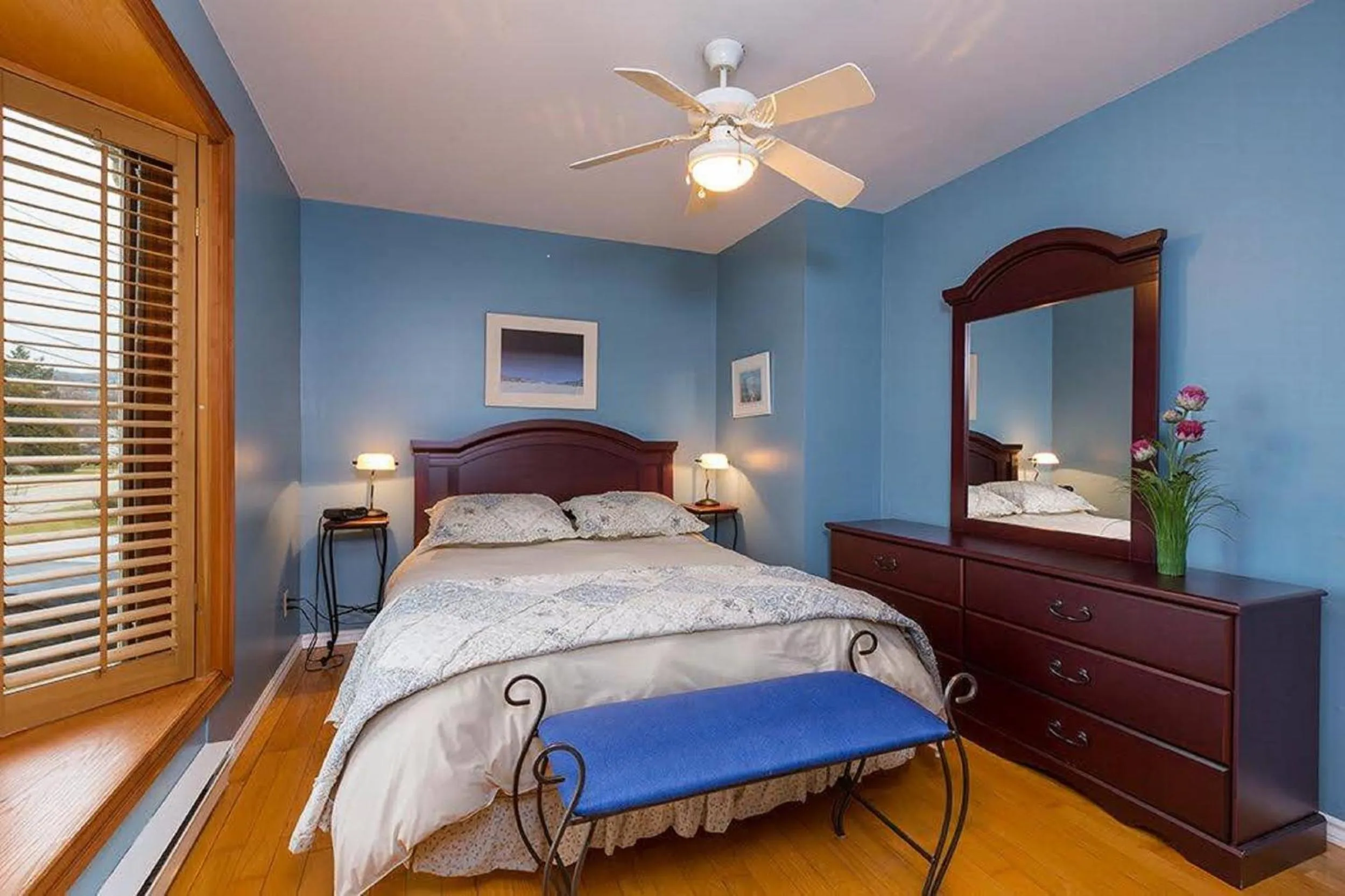 Bedroom, Bed in 271 - La Victorienne - Les Immeubles Charlevoix