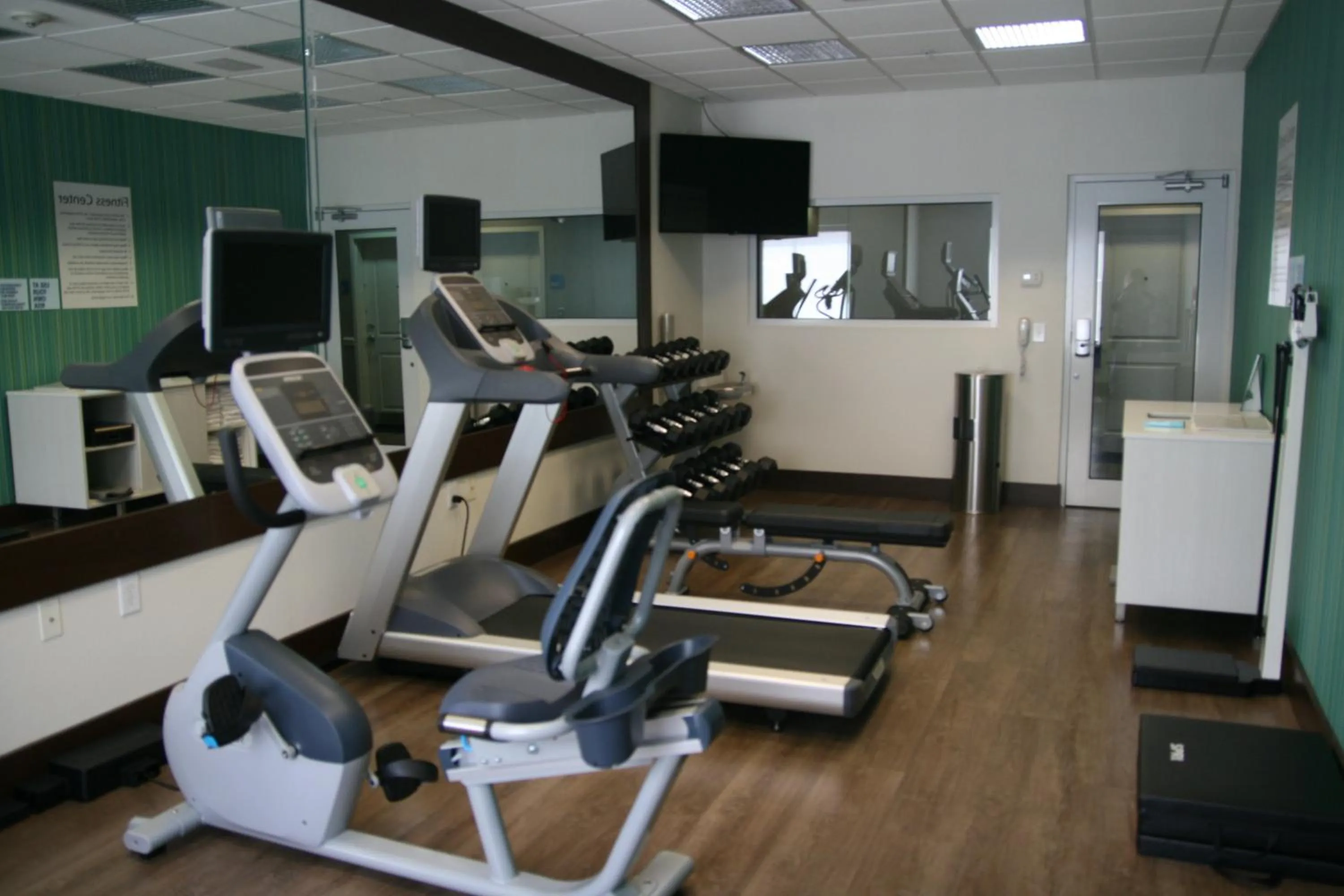 Spa and wellness centre/facilities in Holiday Inn Express Hotel & Suites Clute-Lake Jackson by IHG