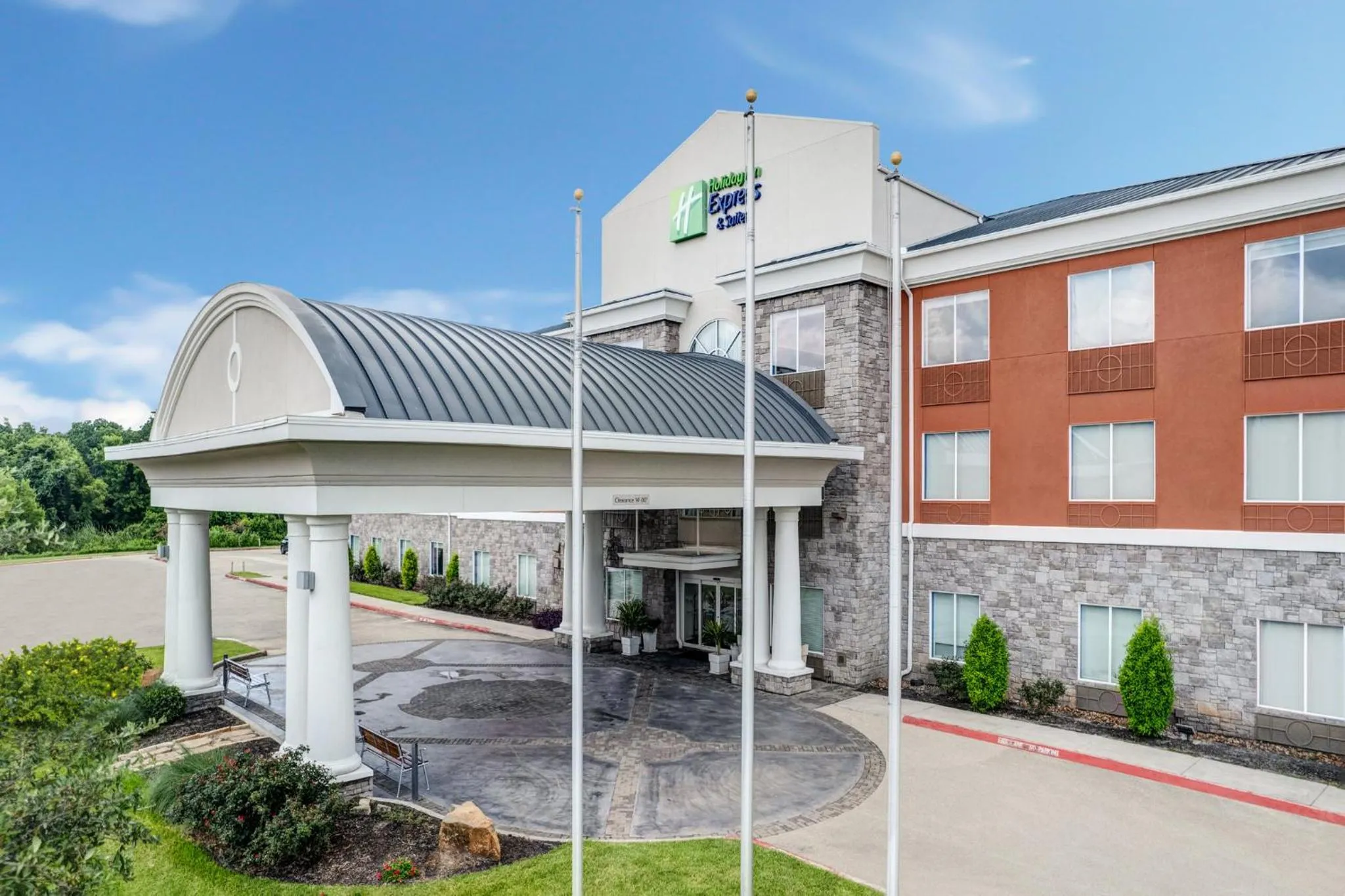 Property building in Holiday Inn Express Hotel & Suites Clute-Lake Jackson by IHG