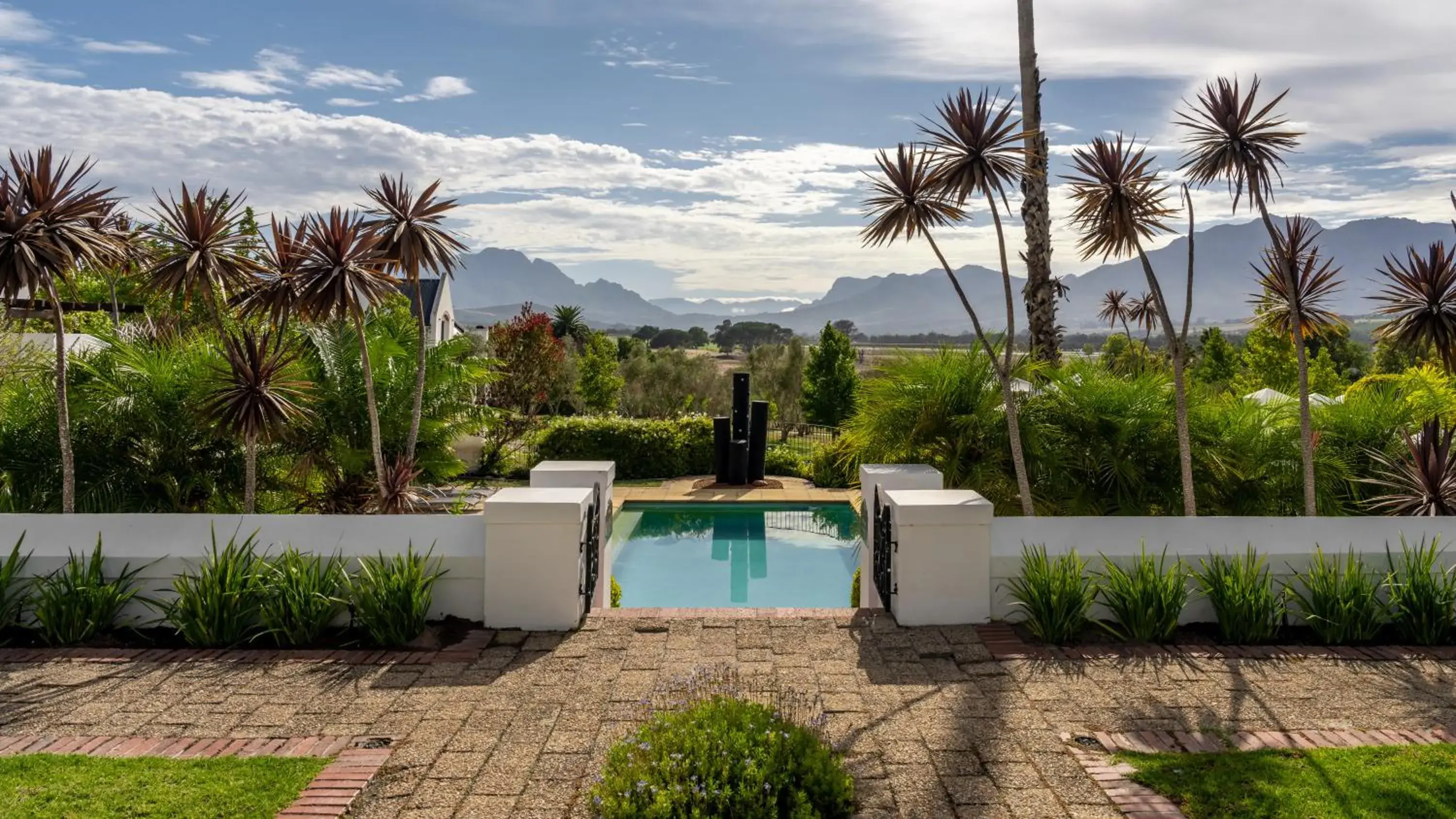 Wild Mushroom Country House Wild Mushroom Country House