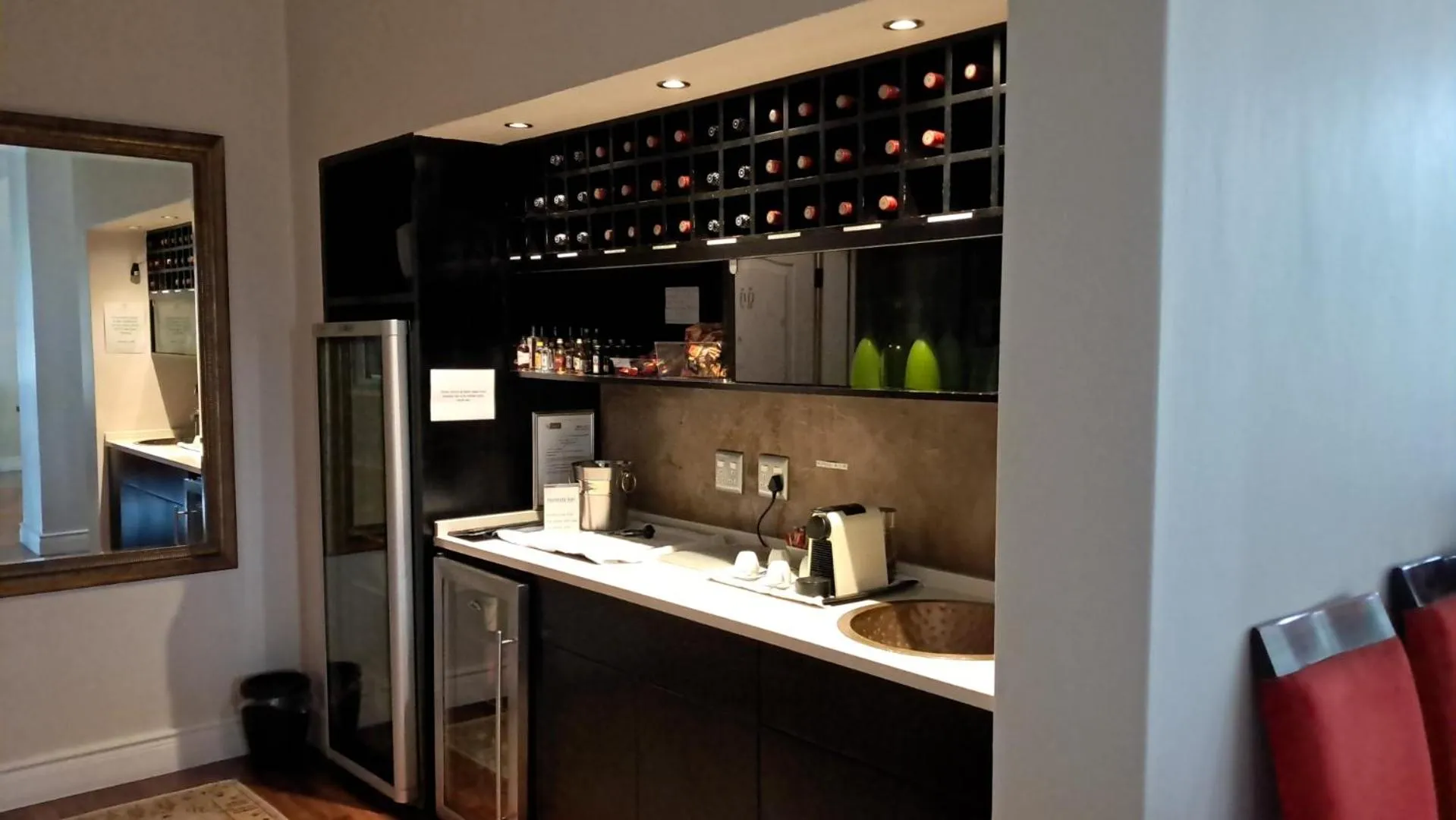 Lounge or bar in Wild Mushroom Country House