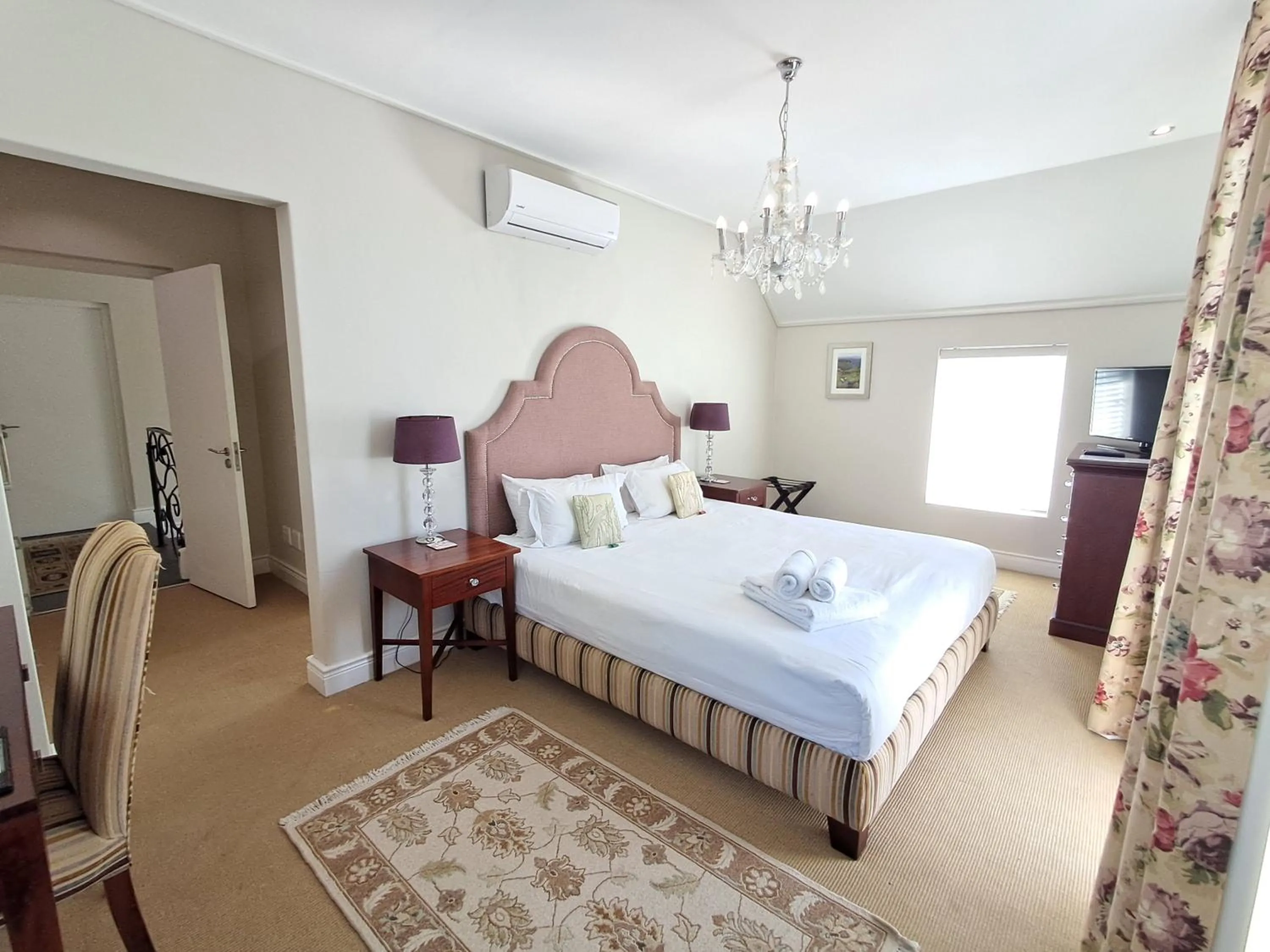 Bed in Wild Mushroom Country House