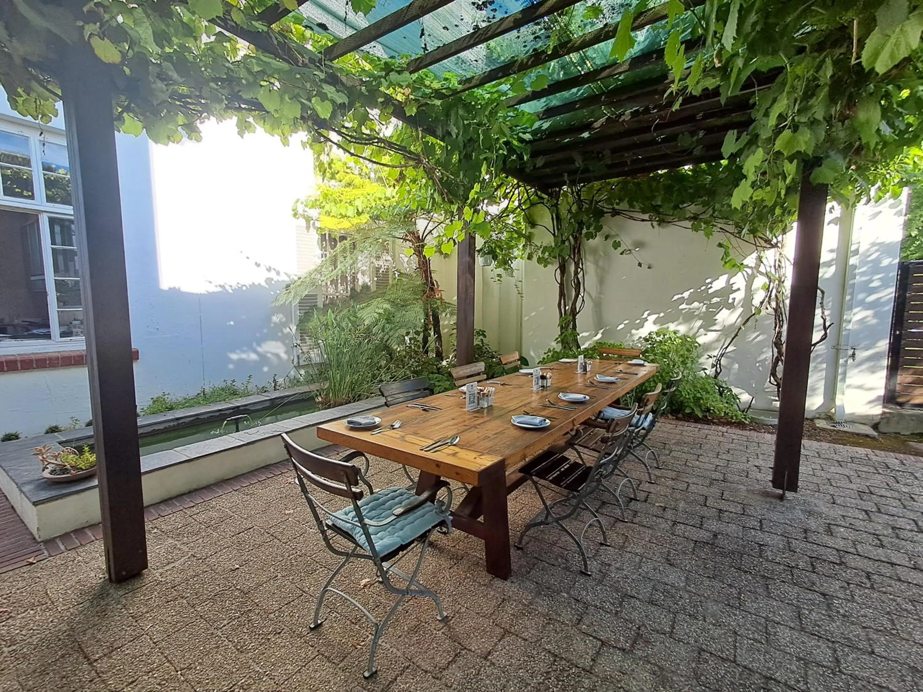 Breakfast in Wild Mushroom Country House