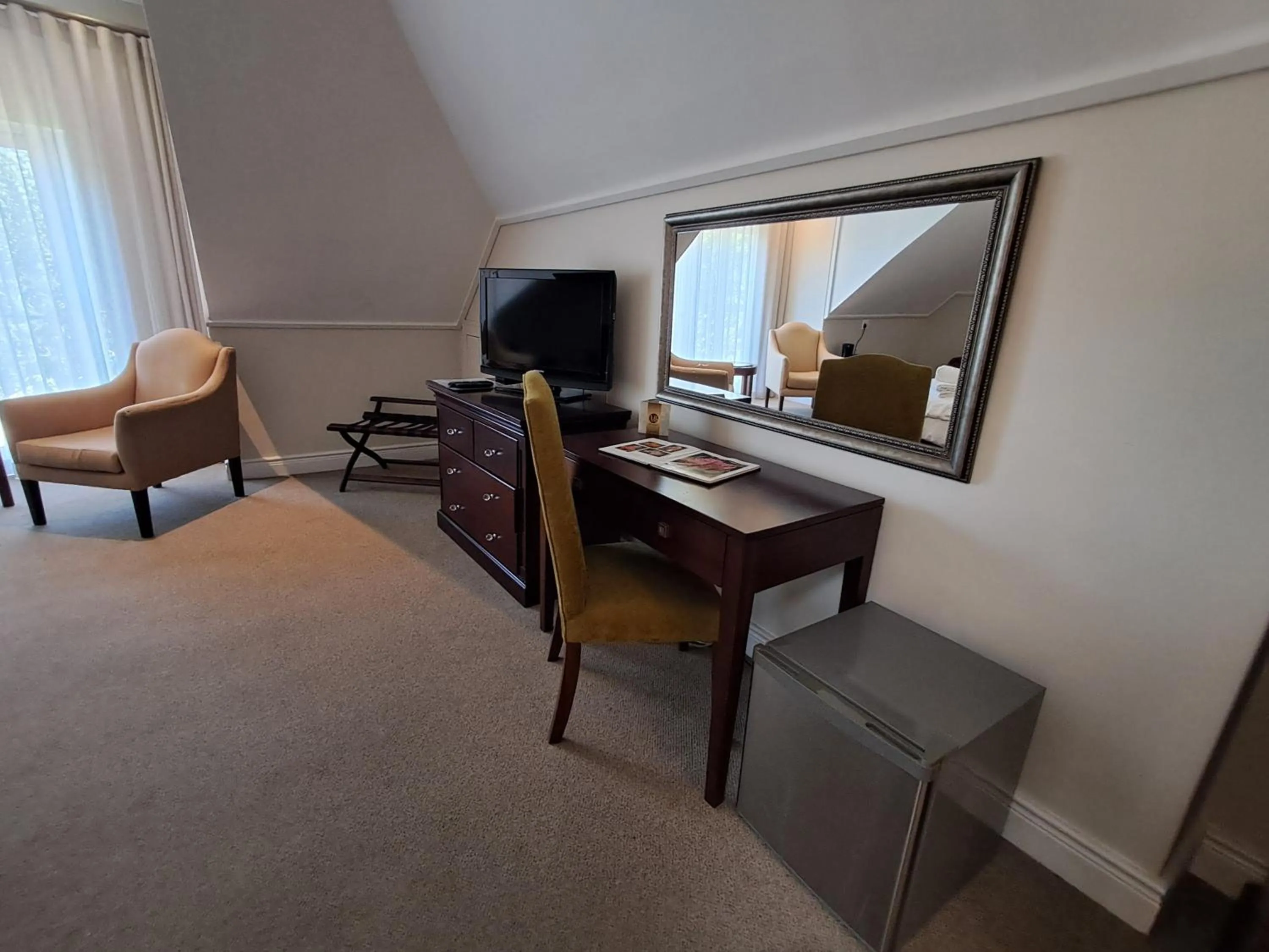 minibar in Wild Mushroom Country House