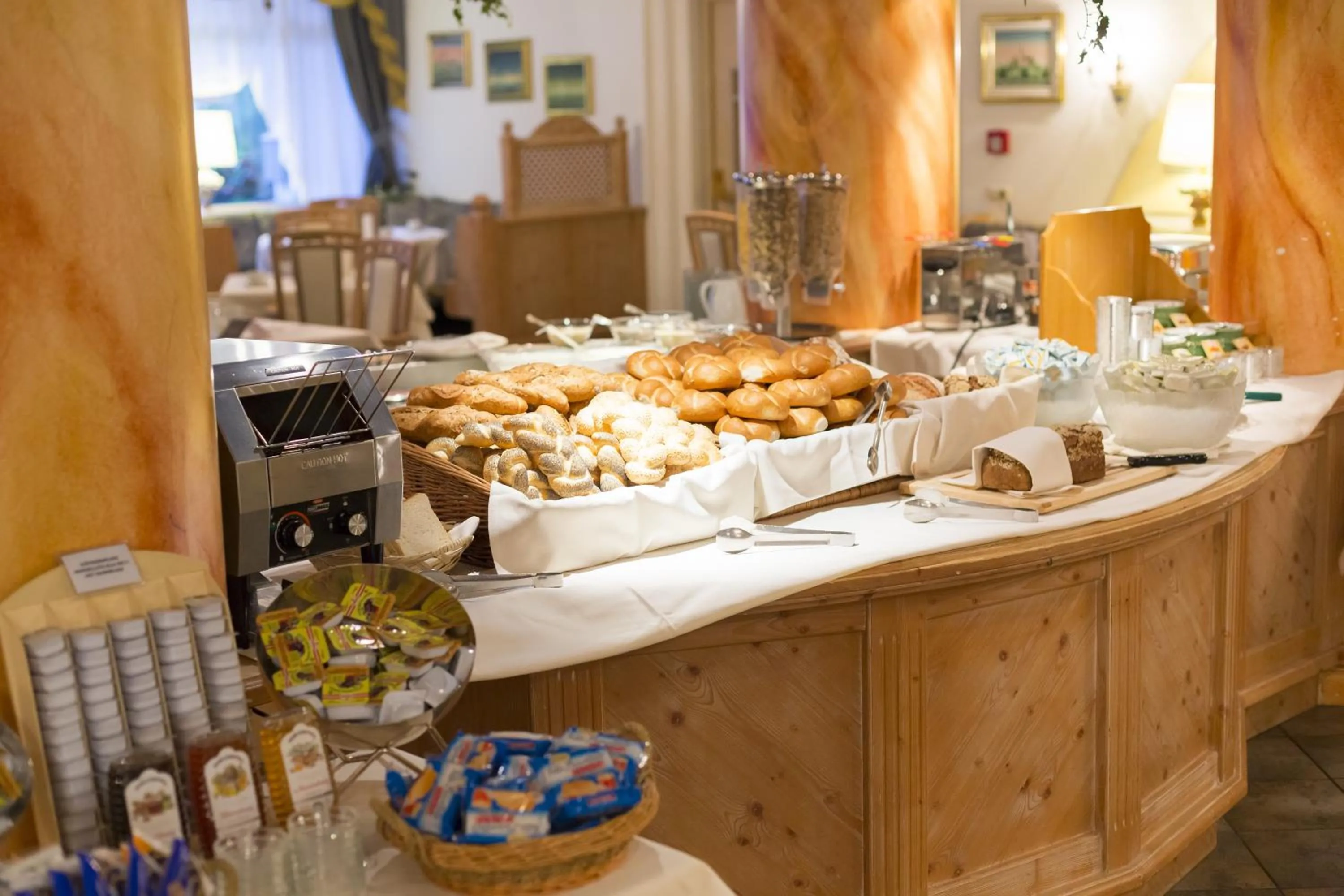 Restaurant/places to eat in Hotel Alpenhof