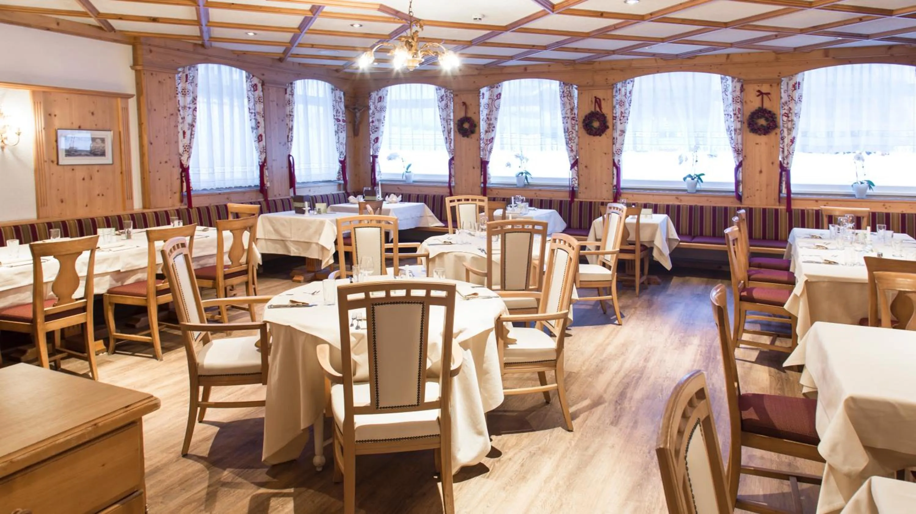 Restaurant/places to eat in Hotel Alpenhof