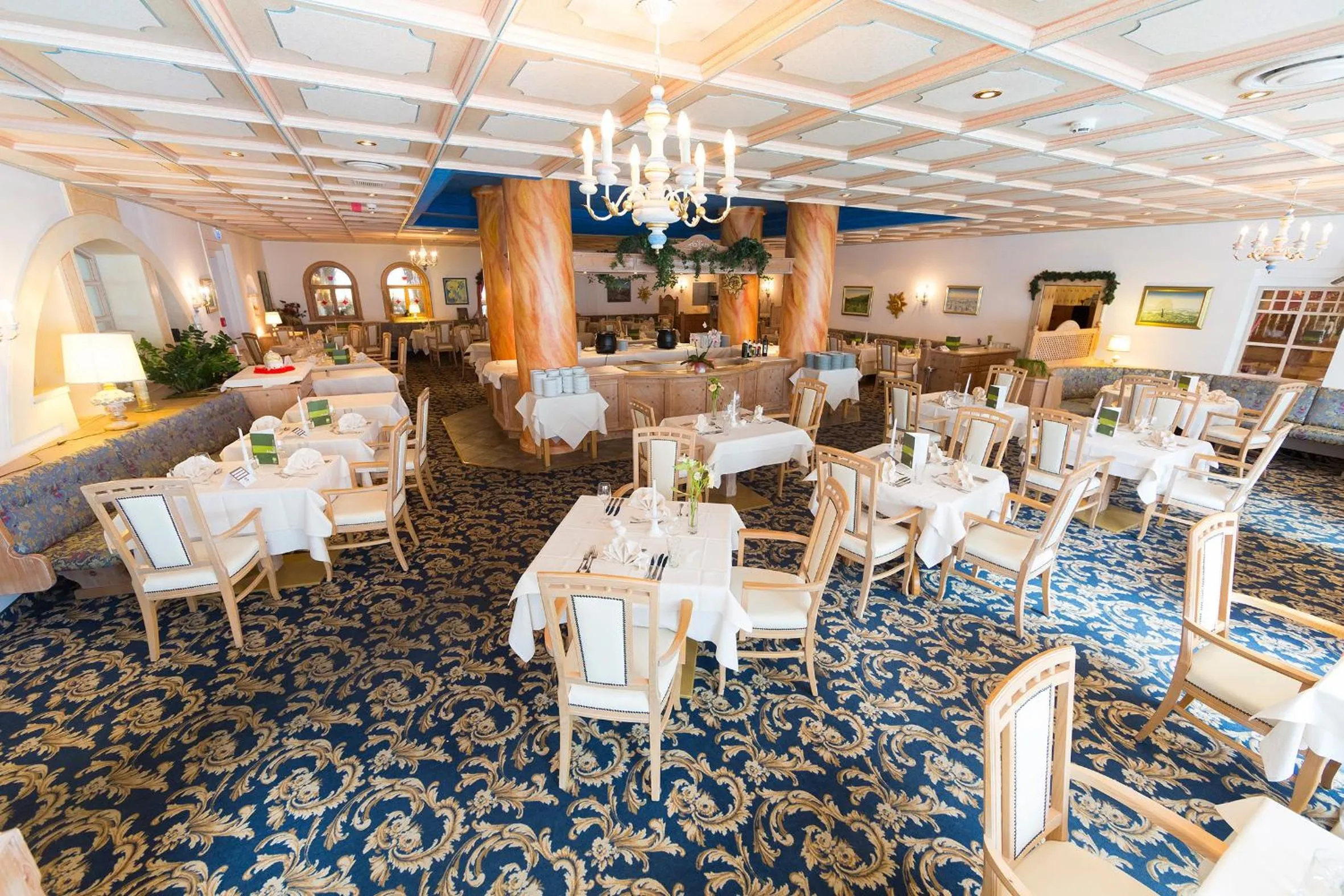 Restaurant/places to eat in Hotel Alpenhof