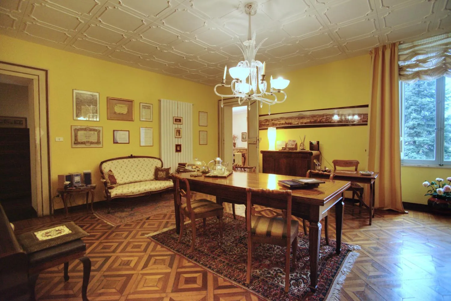 Library in Luxury B&B '700