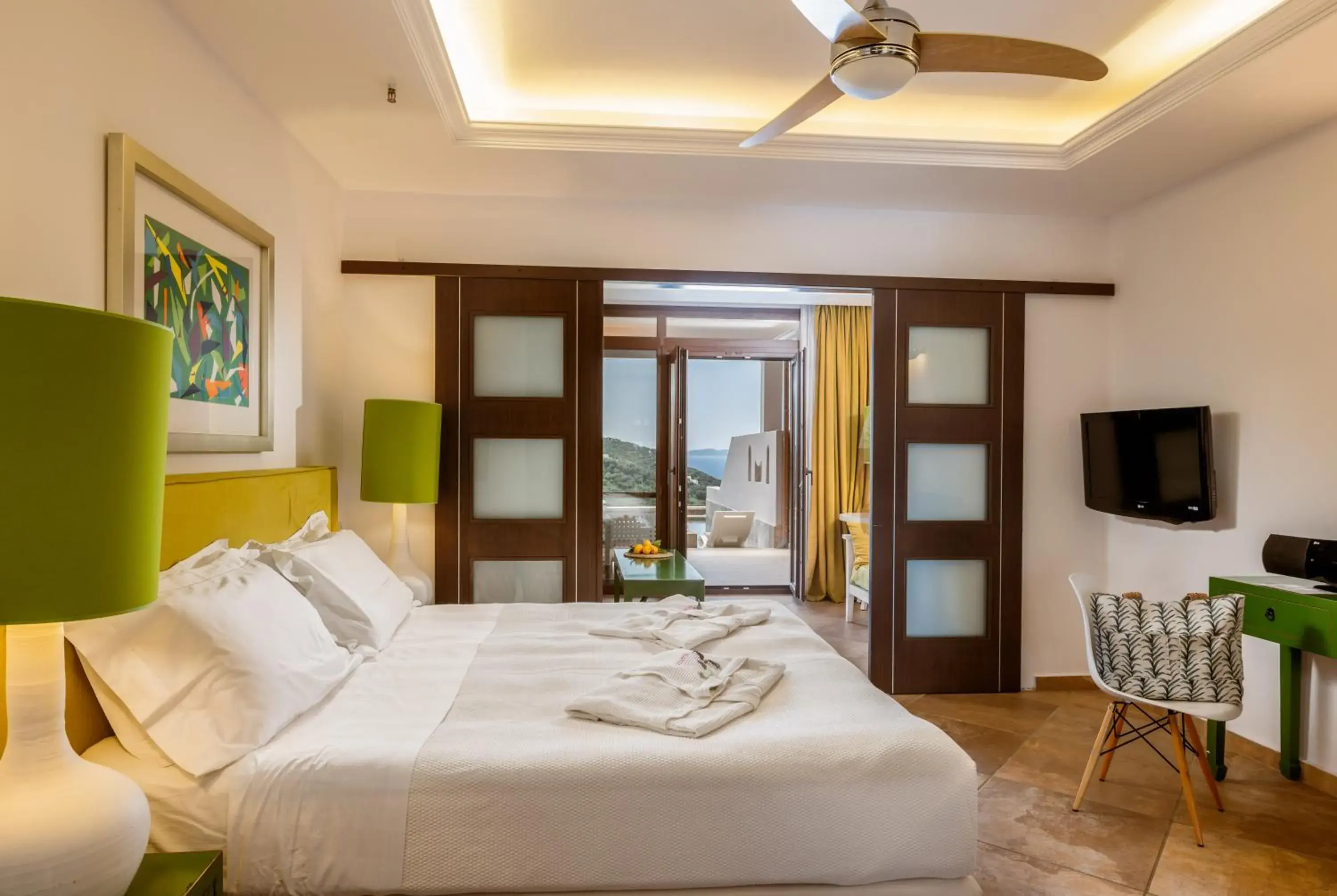 Bed in Salvator Villas & Spa Hotel Bed in Salvator Villas & Spa Hotel