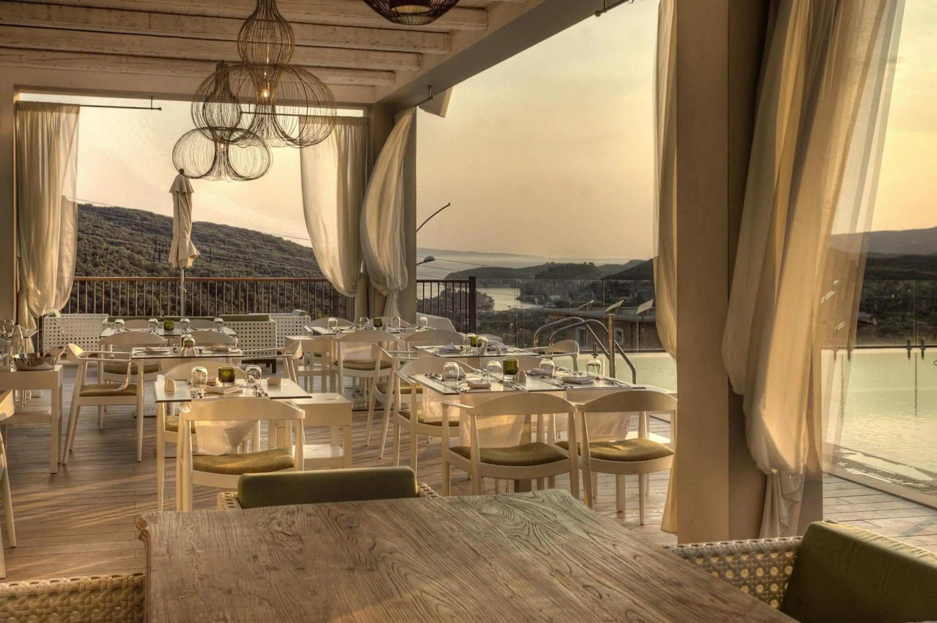 Restaurant/places to eat in Salvator Villas & Spa Hotel Restaurant/places to eat in Salvator Villas & Spa Hotel