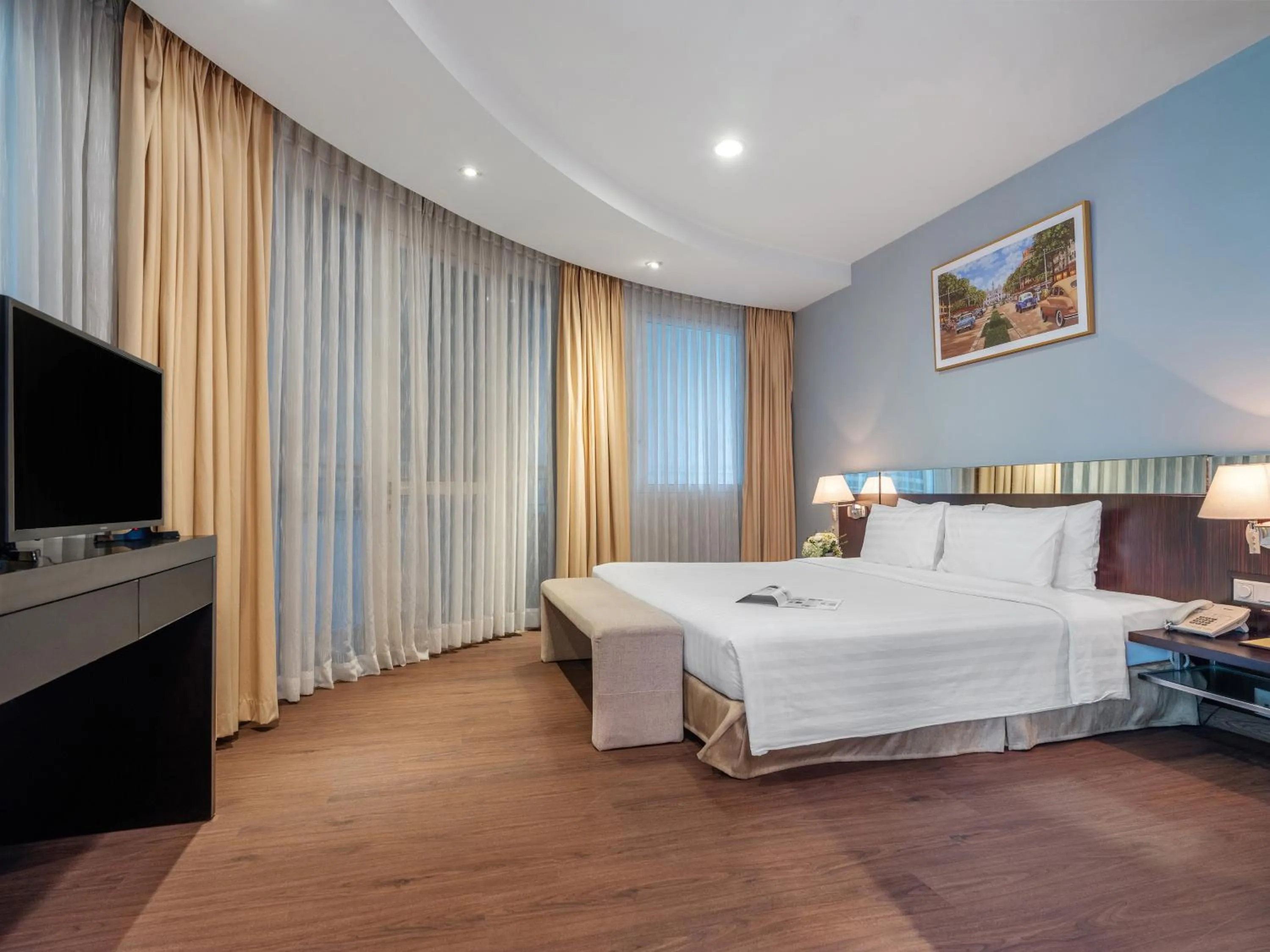 Bedroom, Bed in Palace Hotel Saigon