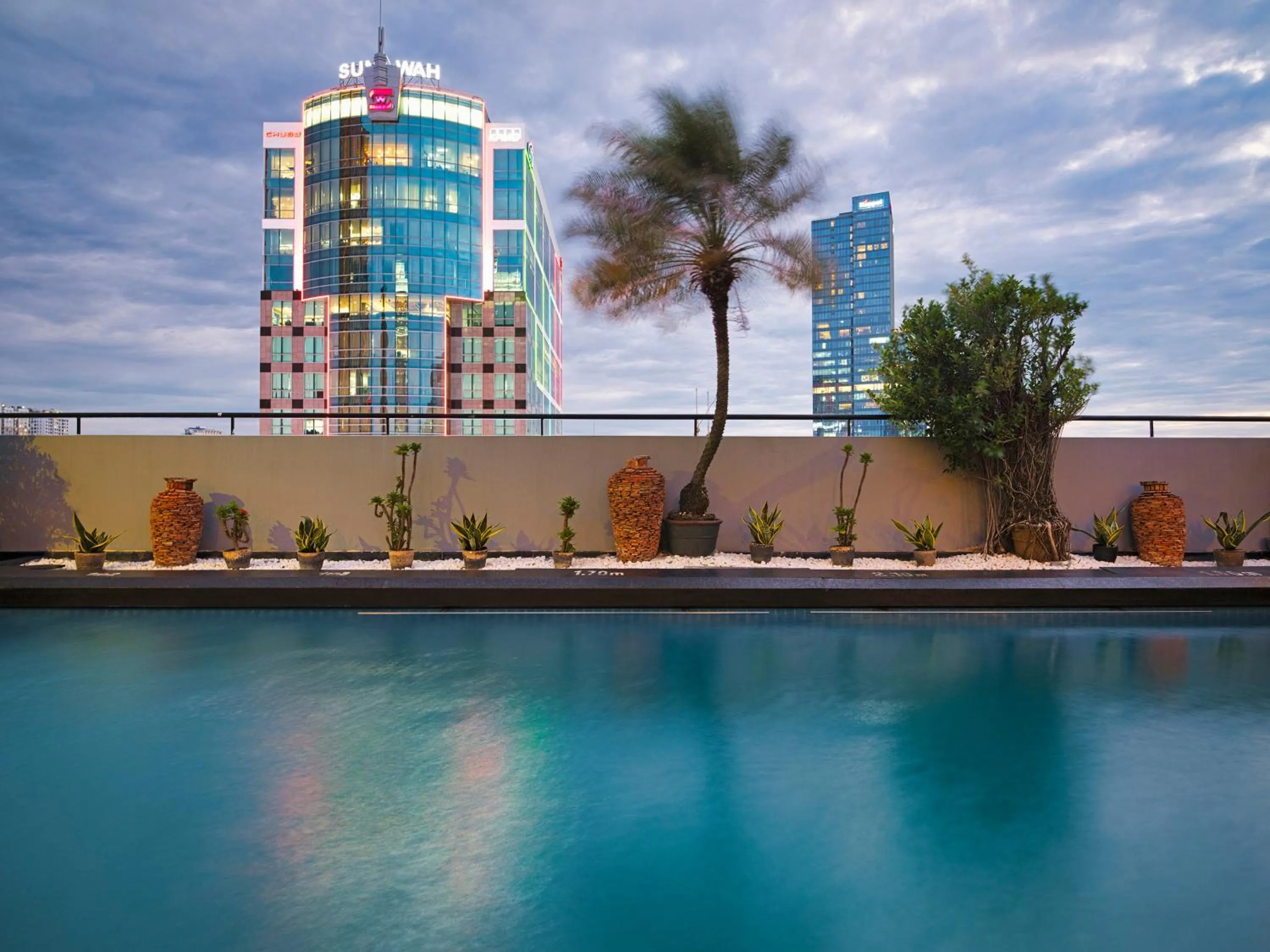 Pool view in Palace Hotel Saigon