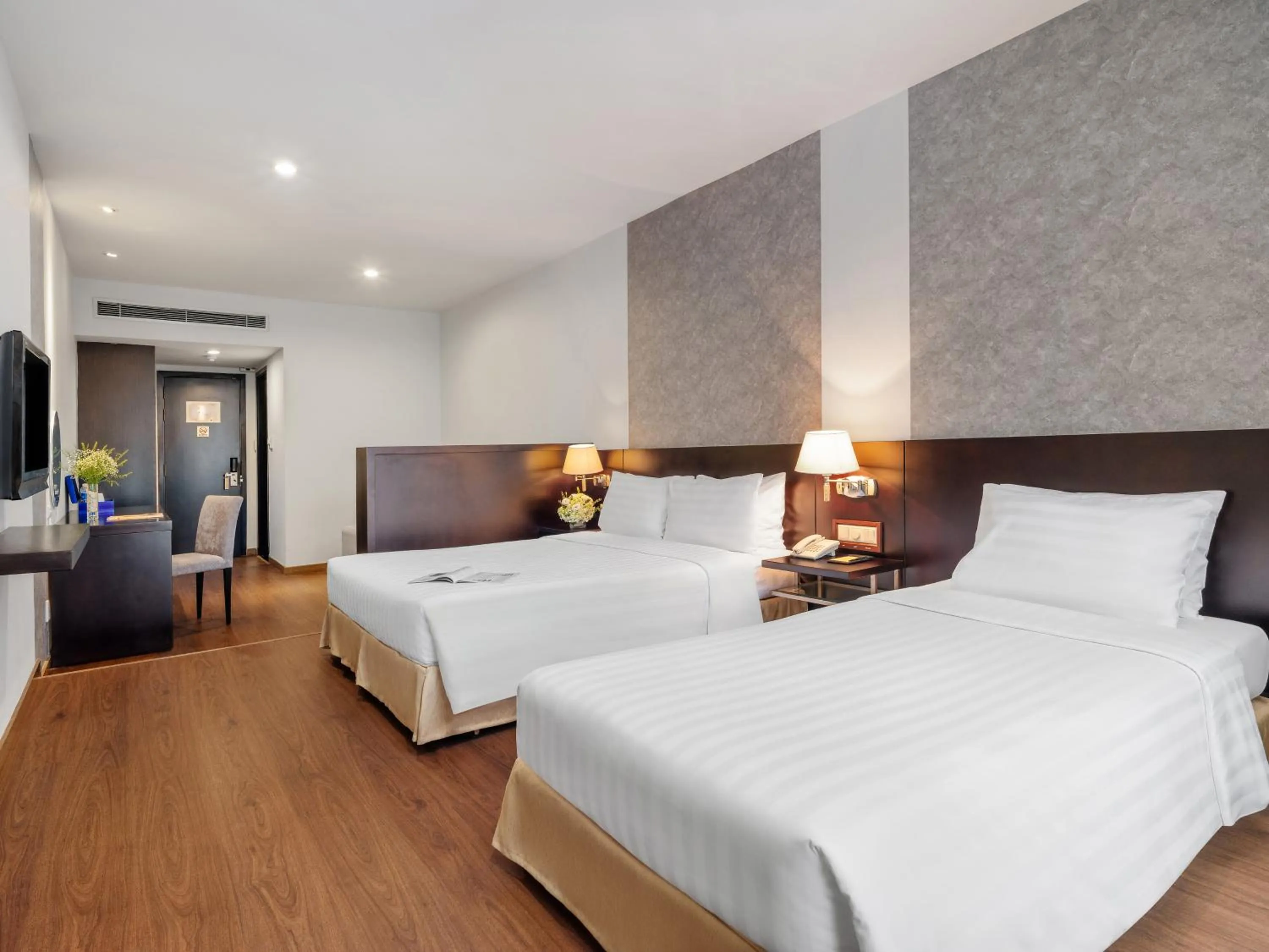 Bed in Palace Hotel Saigon