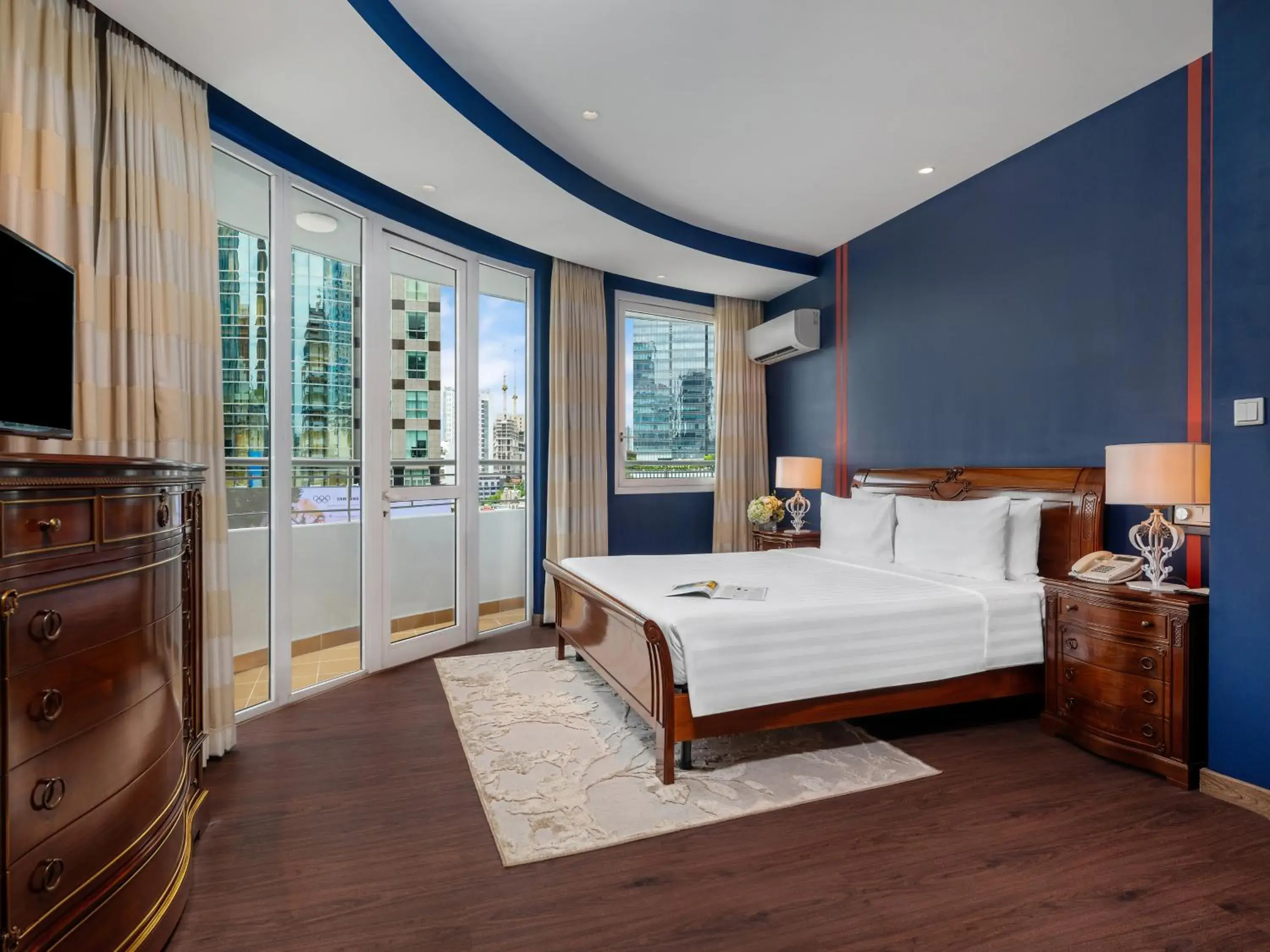 Bed in Palace Hotel Saigon Bed in Palace Hotel Saigon