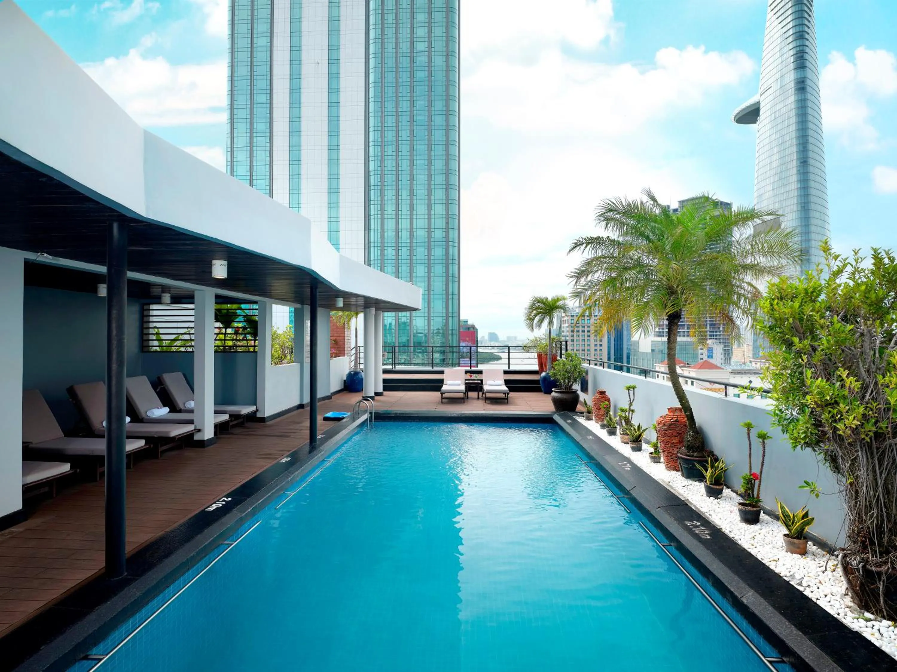 Swimming pool in Palace Hotel Saigon