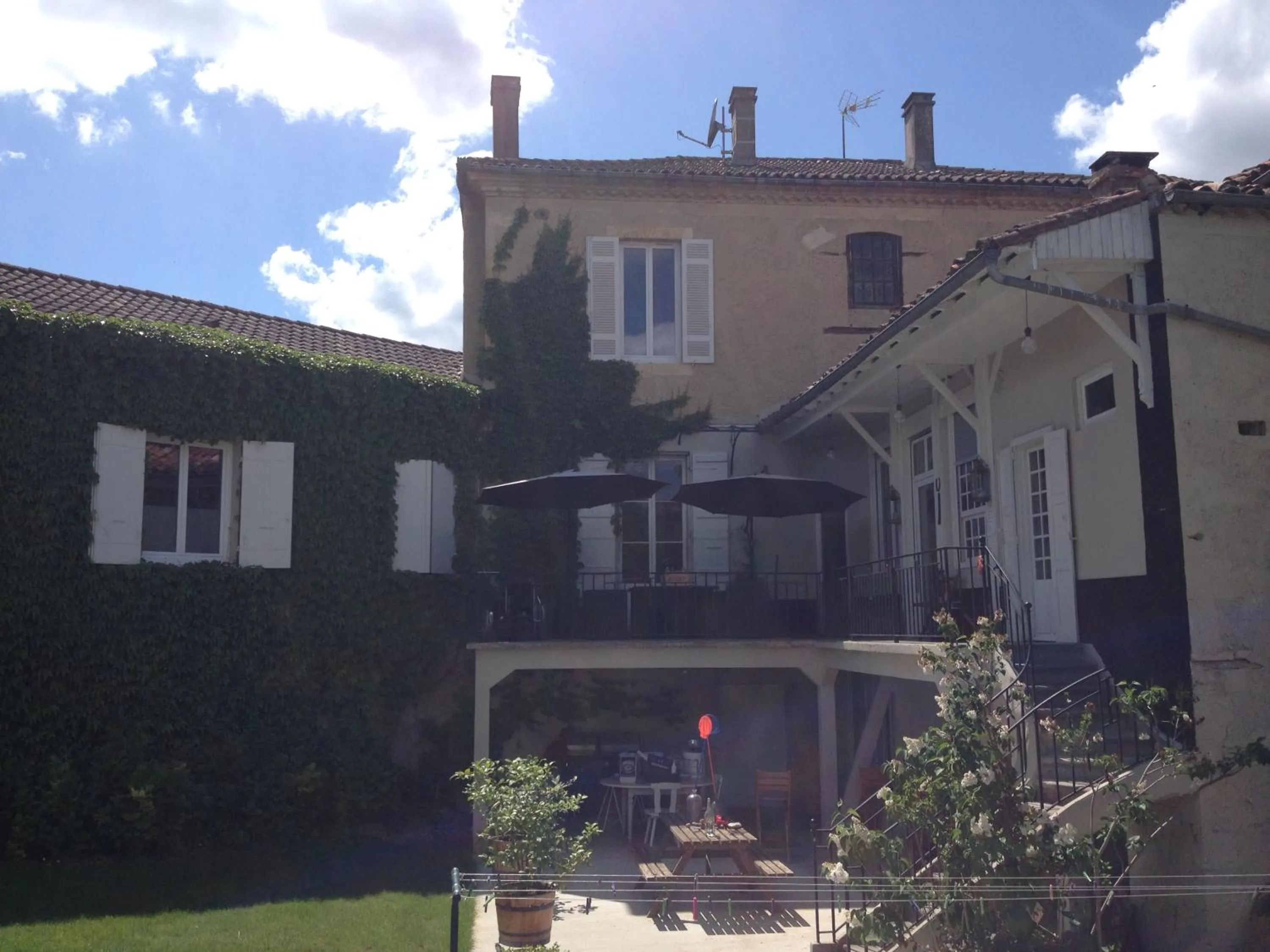 Property building in " Venez DormiR Chez Nous " #Condom#Gascogne#d'Artagnan#Armagnac#Le Bonheur est dans le GERS