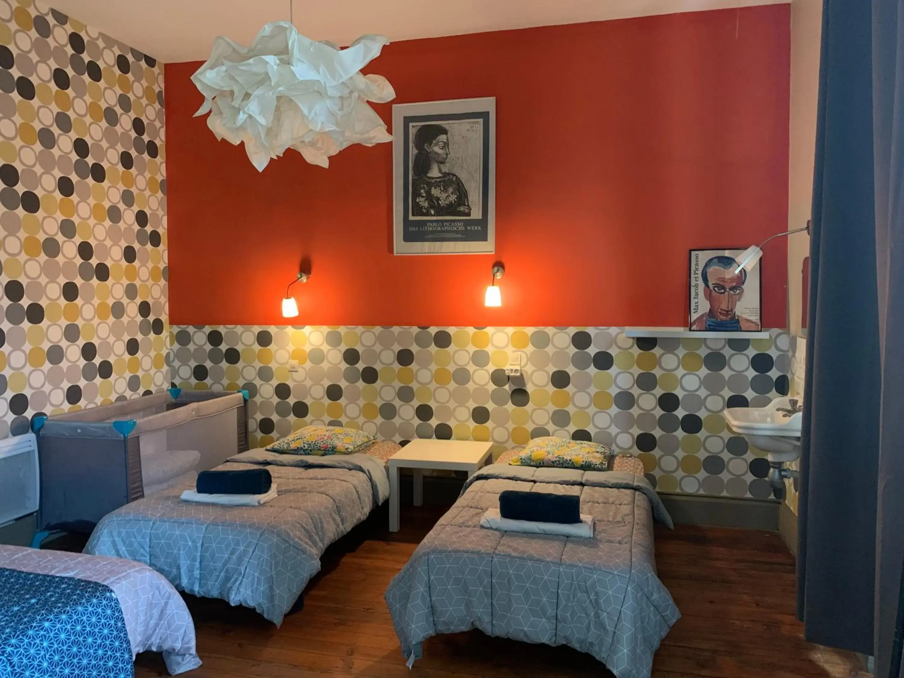 Standard Double or Twin Room in " Venez DormiR Chez Nous " #Condom#Gascogne#d'Artagnan#Armagnac#Le Bonheur est dans le GERS Standard Double or Twin Room in " Venez DormiR Chez Nous " #Condom#Gascogne#d'Artagnan#Armagnac#Le Bonheur est dans le GERS