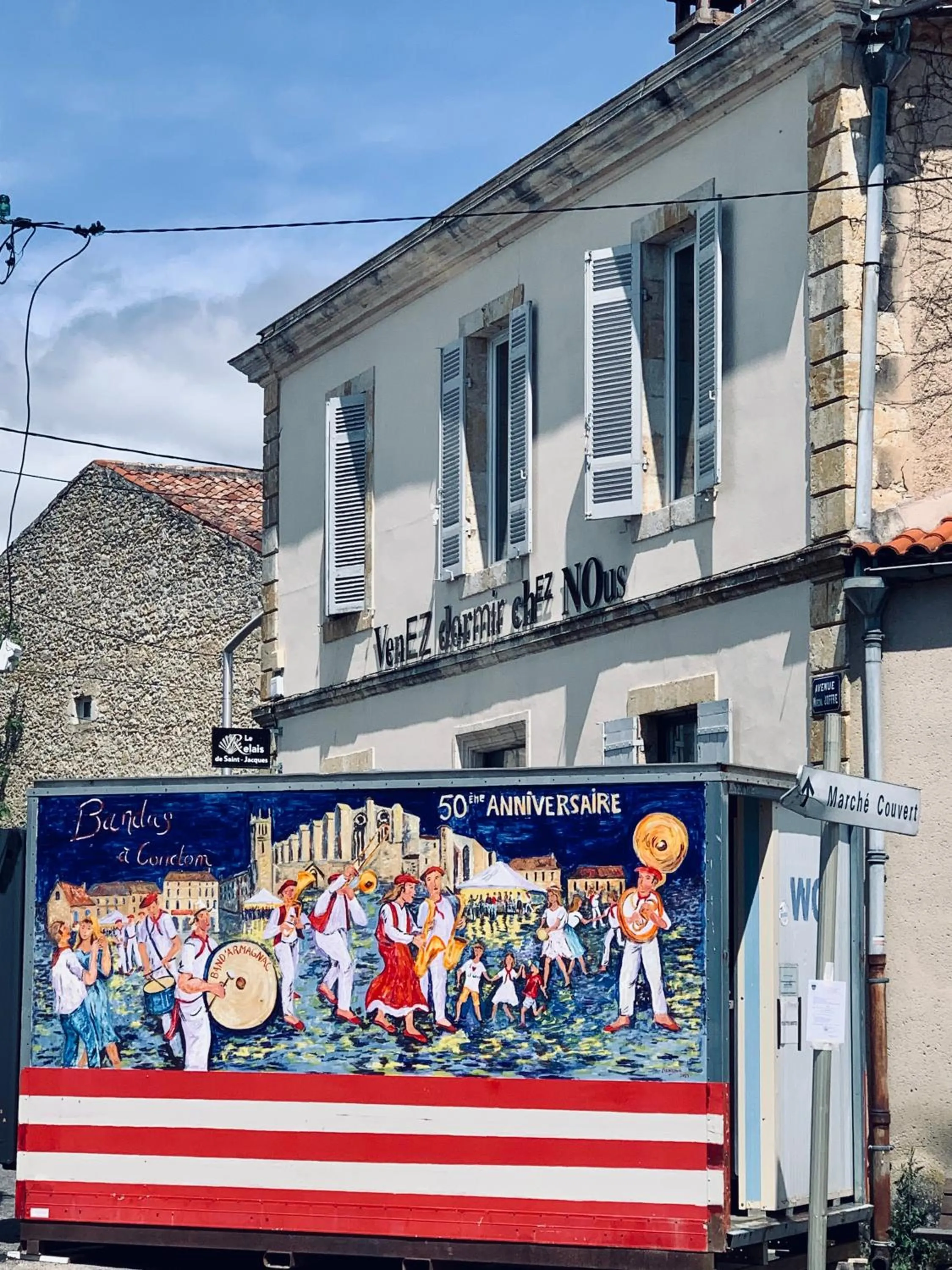 " Venez DormiR Chez Nous " #Condom#Gascogne#d'Artagnan#Armagnac#Le Bonheur est dans le GERS