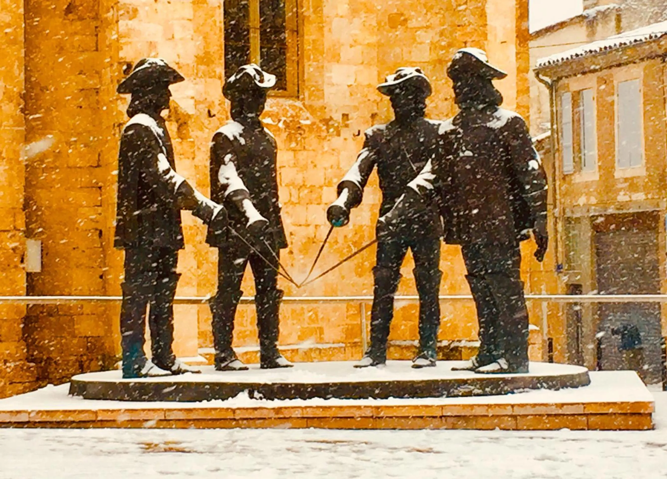 " Venez DormiR Chez Nous " #Condom#Gascogne#d'Artagnan#Armagnac#Le Bonheur est dans le GERS