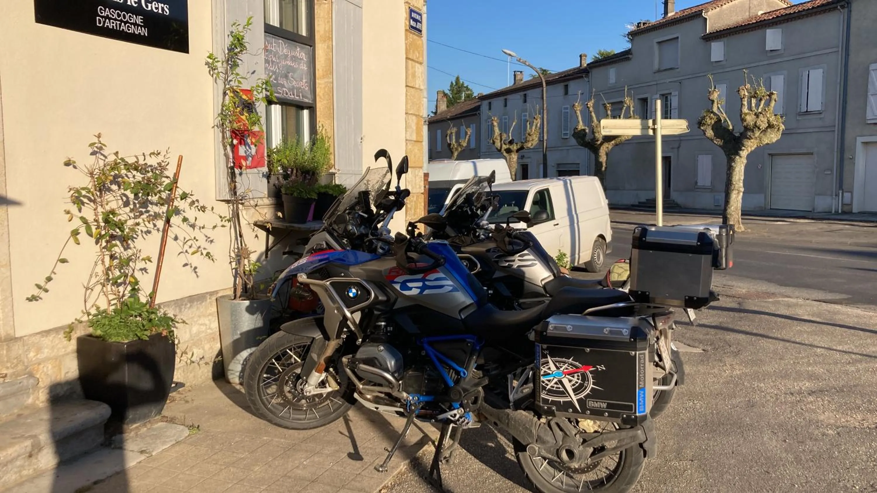 " Venez DormiR Chez Nous " #Condom#Gascogne#d'Artagnan#Armagnac#Le Bonheur est dans le GERS