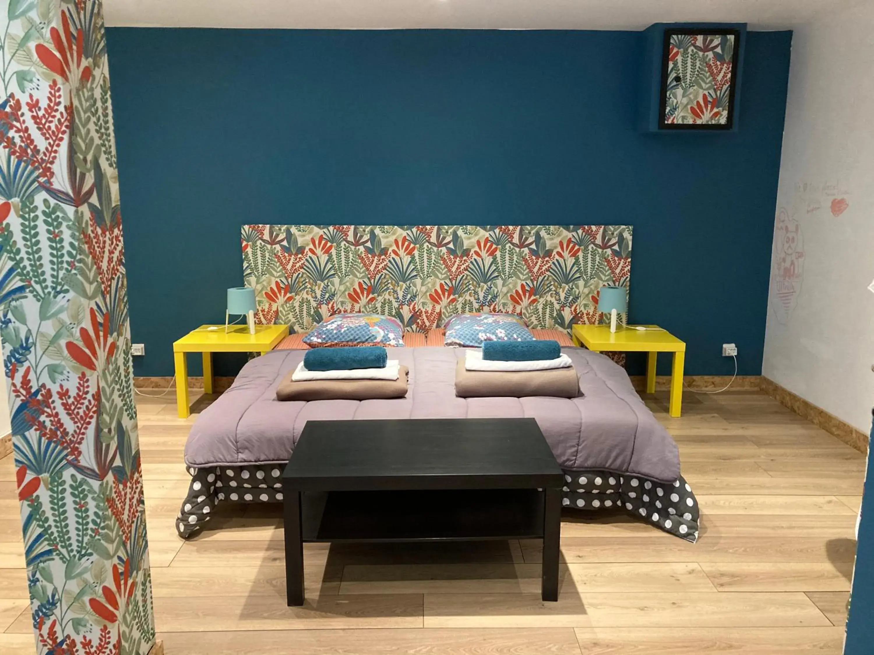 Double Room with Private Bathroom in " Venez DormiR Chez Nous " #Condom#Gascogne#d'Artagnan#Armagnac#Le Bonheur est dans le GERS Double Room with Private Bathroom in " Venez DormiR Chez Nous " #Condom#Gascogne#d'Artagnan#Armagnac#Le Bonheur est dans le GERS